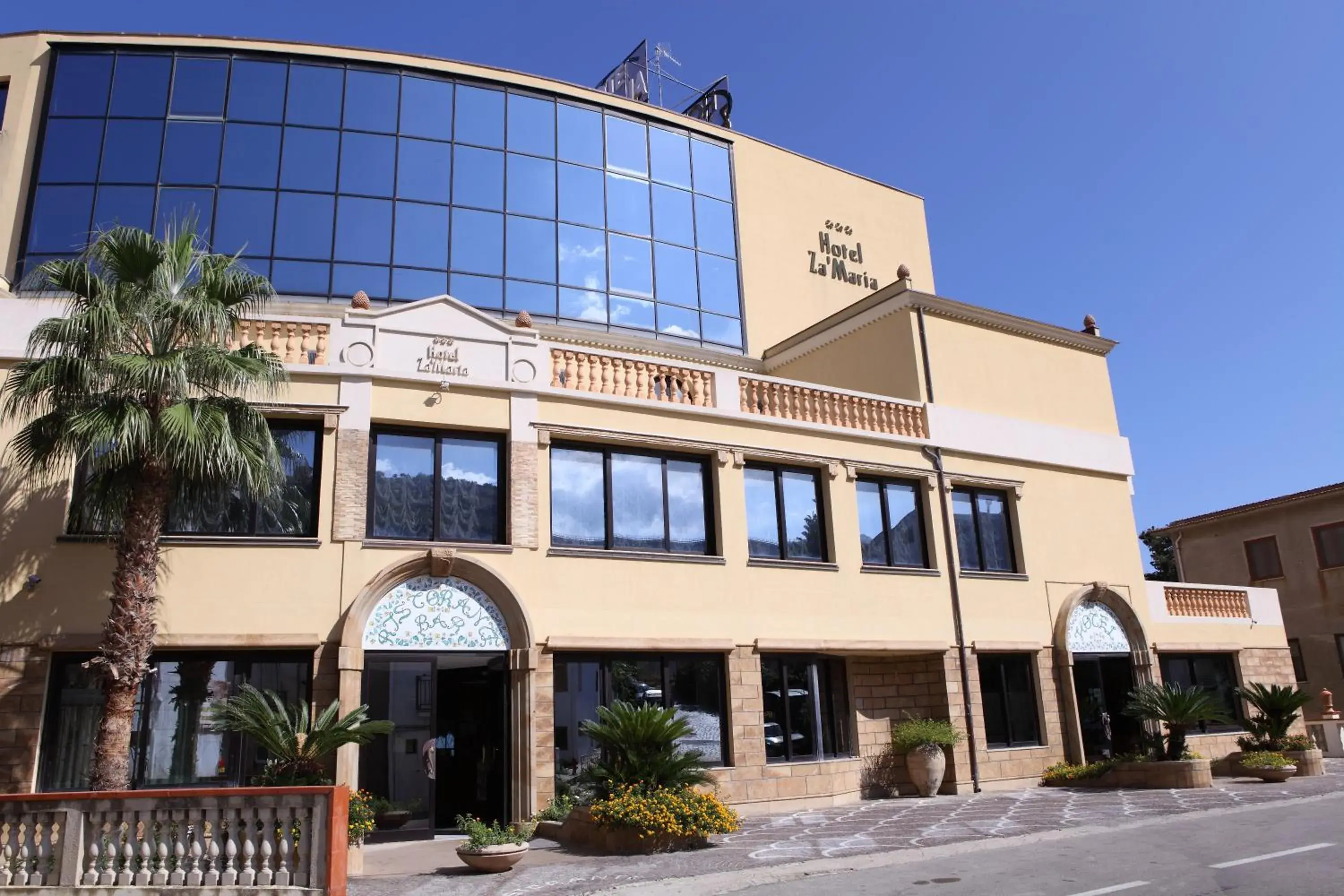 Facade/entrance, Property Building in Hotel Za Maria