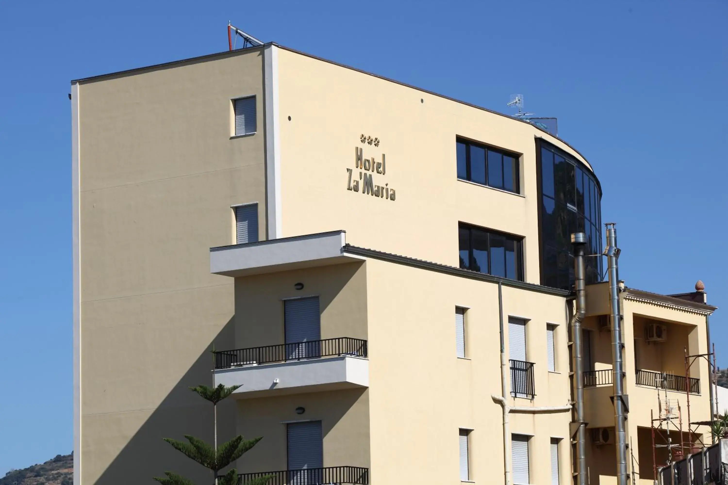 Facade/entrance, Property Building in Hotel Za Maria