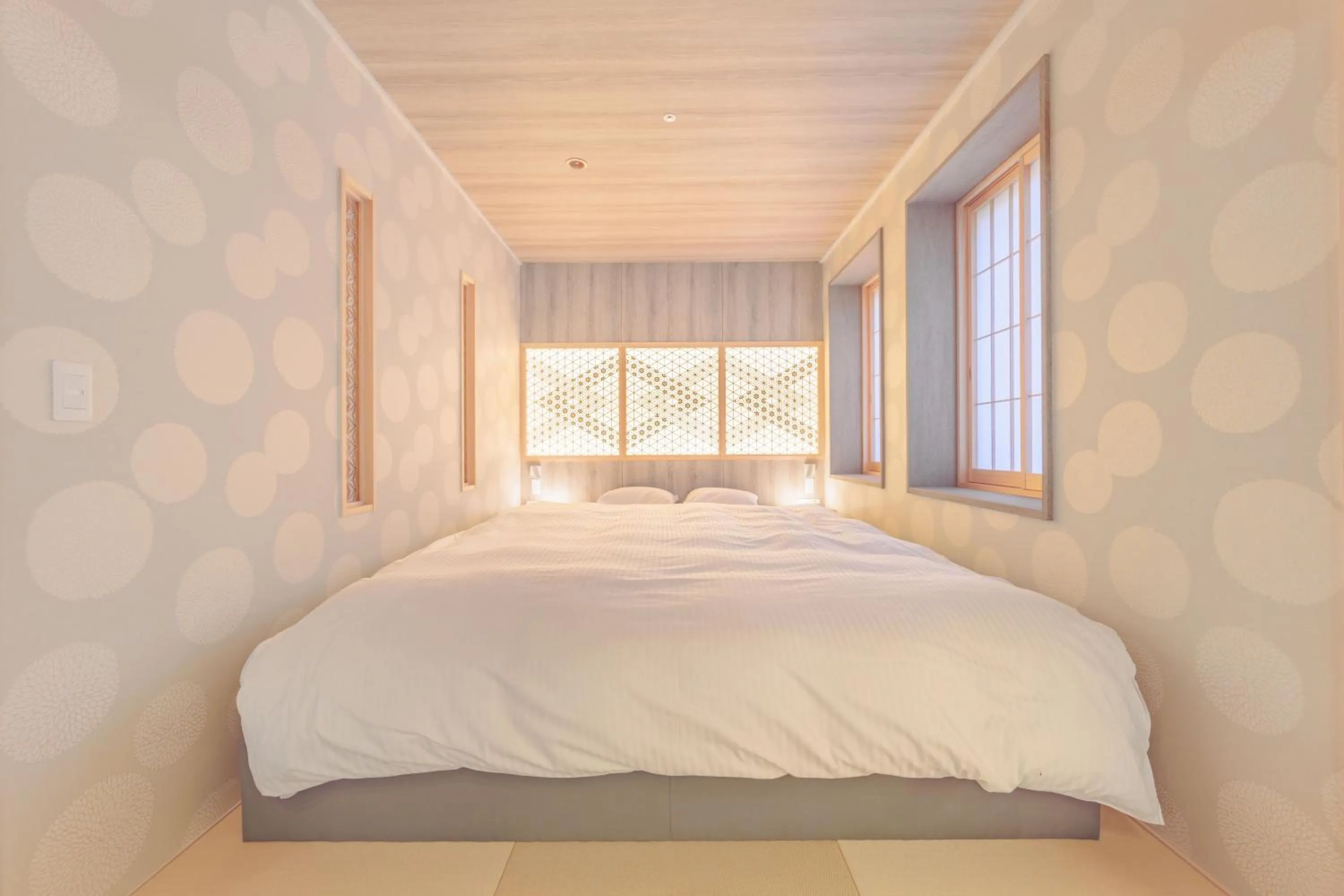 Photo of the whole room, Bed in Sennomori