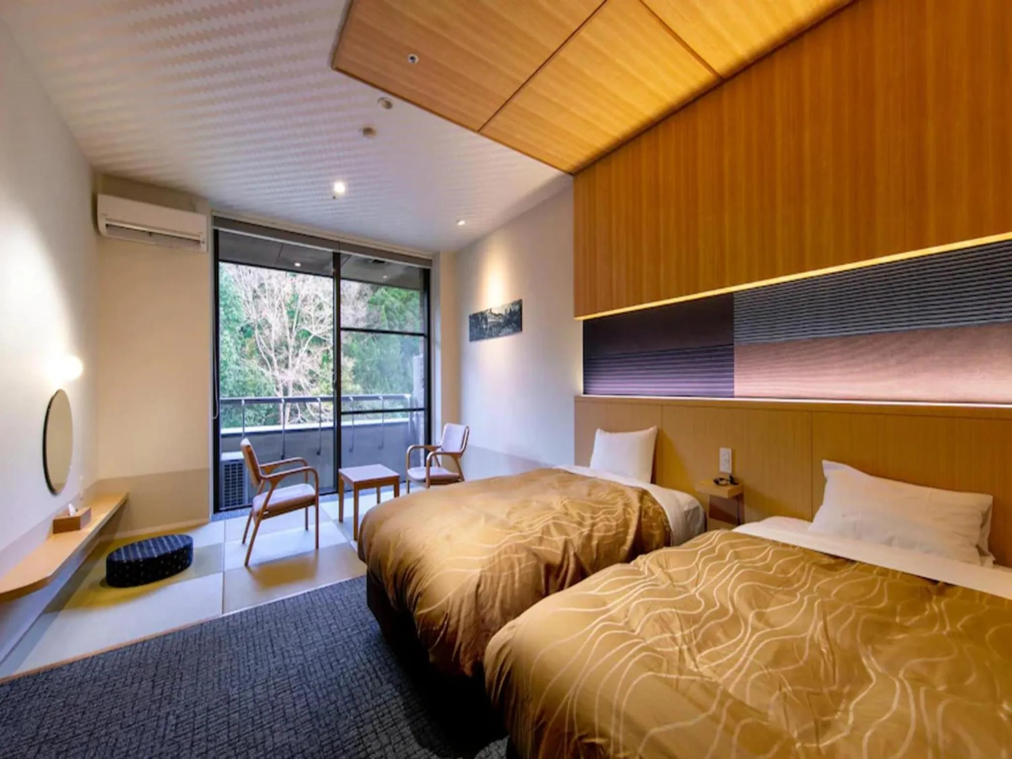 Photo of the whole room, Bed in Sennomori