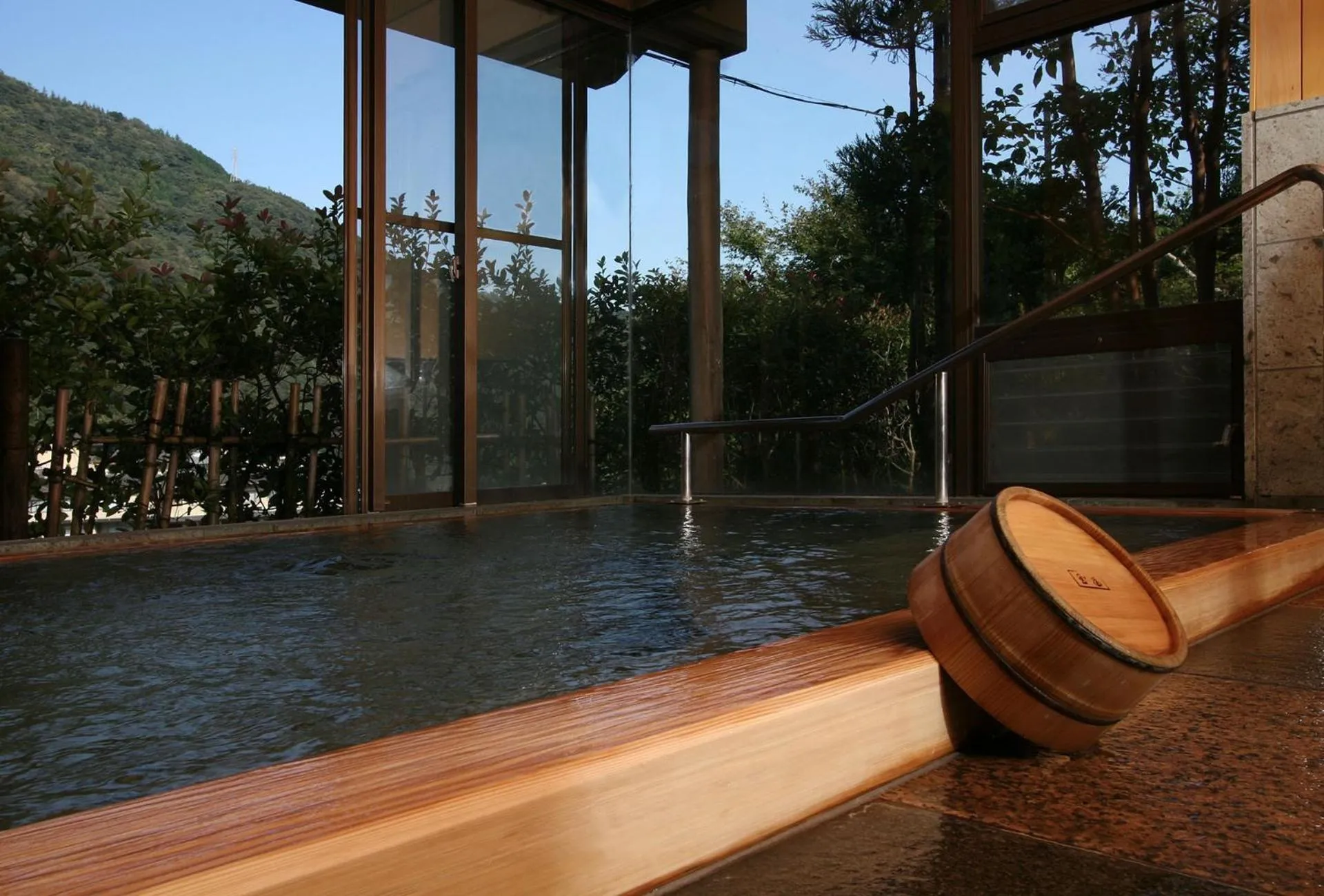 Hot Spring Bath in Gyokutei
