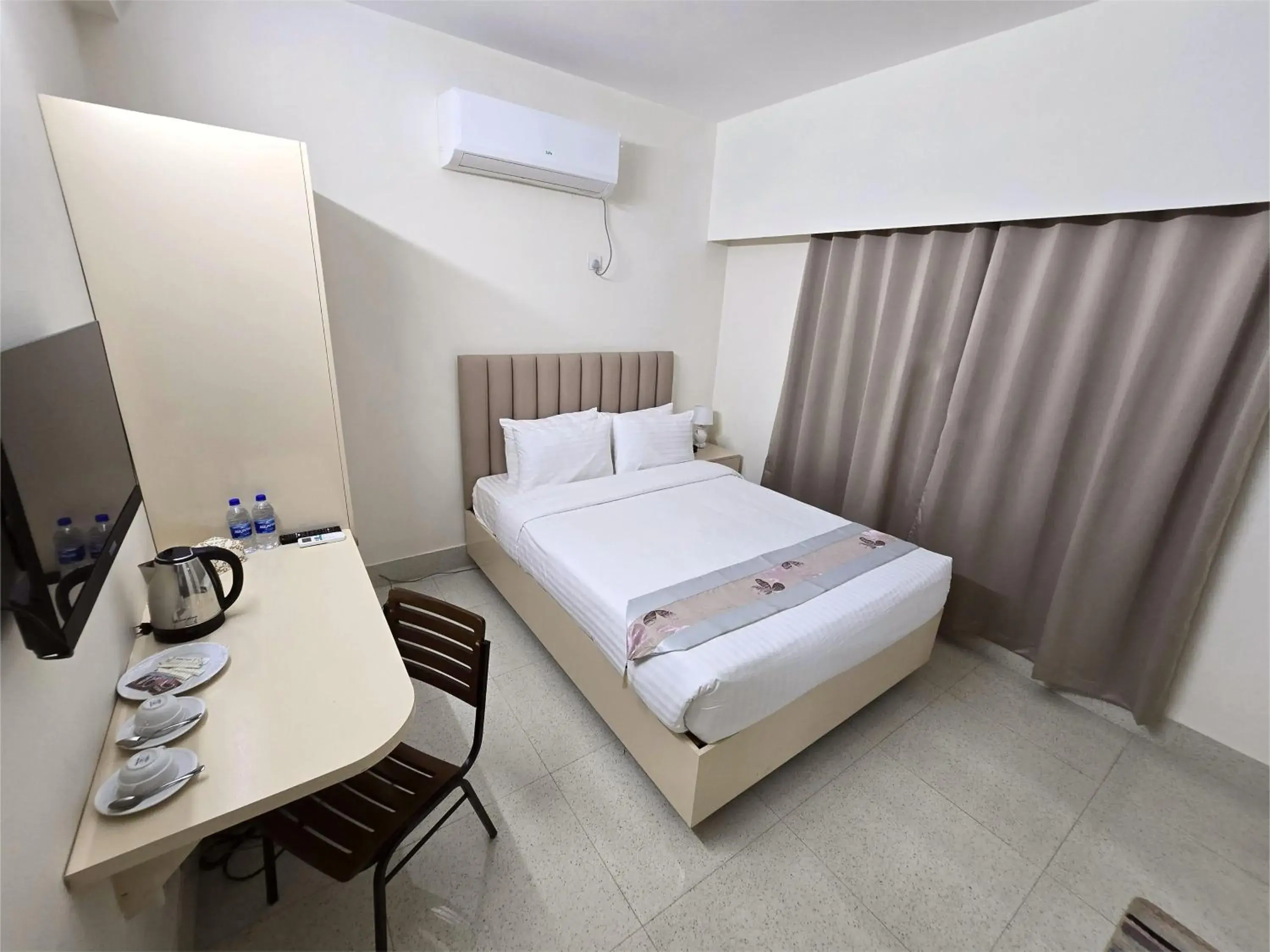 Deluxe Room in Royal Regent Suites Dhaka Deluxe Room in Royal Regent Suites Dhaka