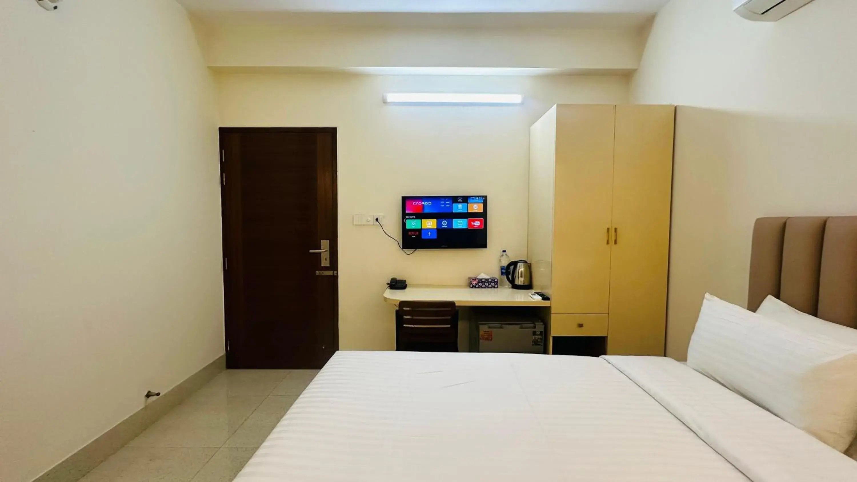 Bedroom, Bed in Royal Regent Suites Dhaka Bedroom, Bed in Royal Regent Suites Dhaka