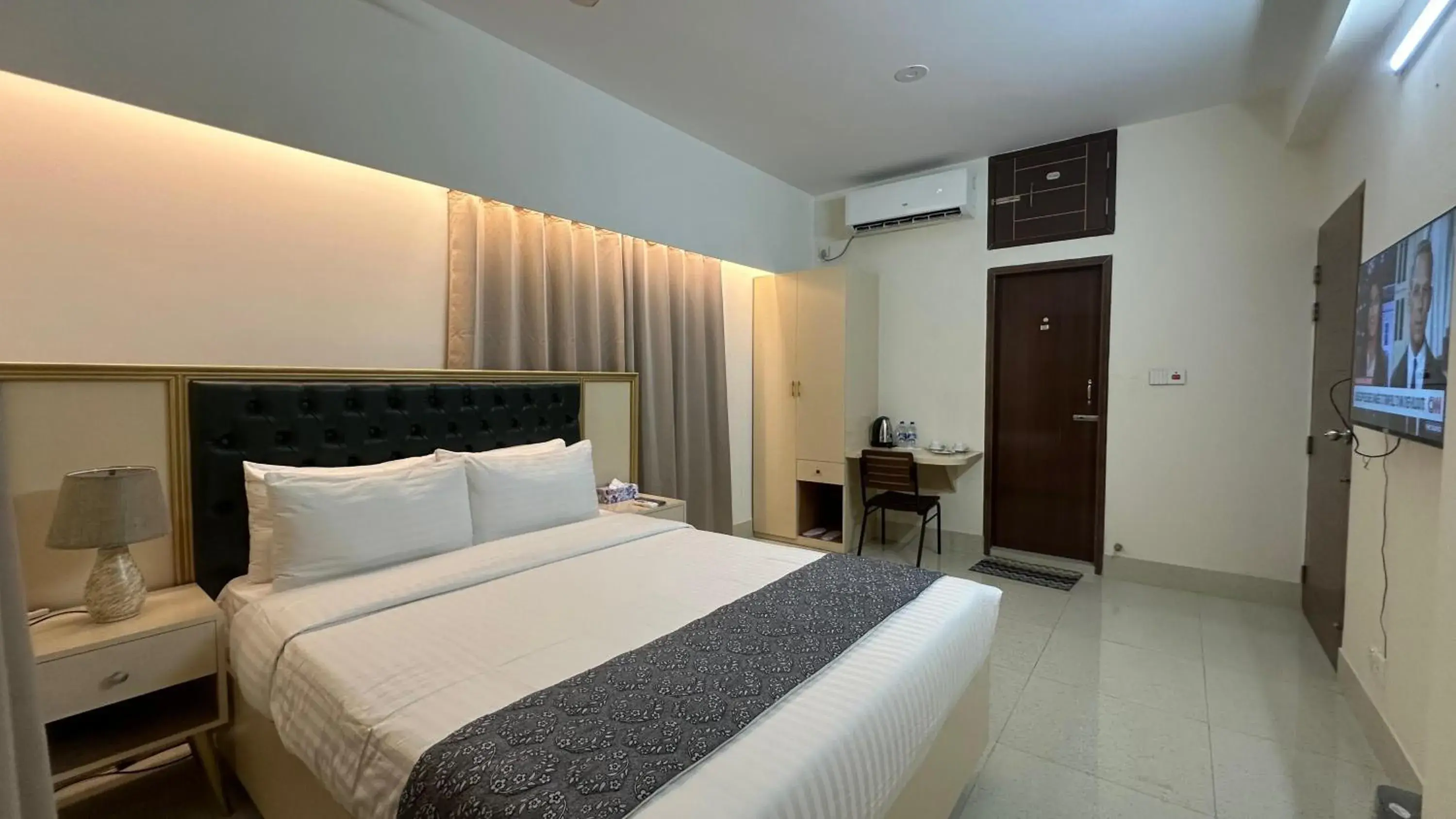 Suite with Balcony in Royal Regent Suites Dhaka Suite with Balcony in Royal Regent Suites Dhaka