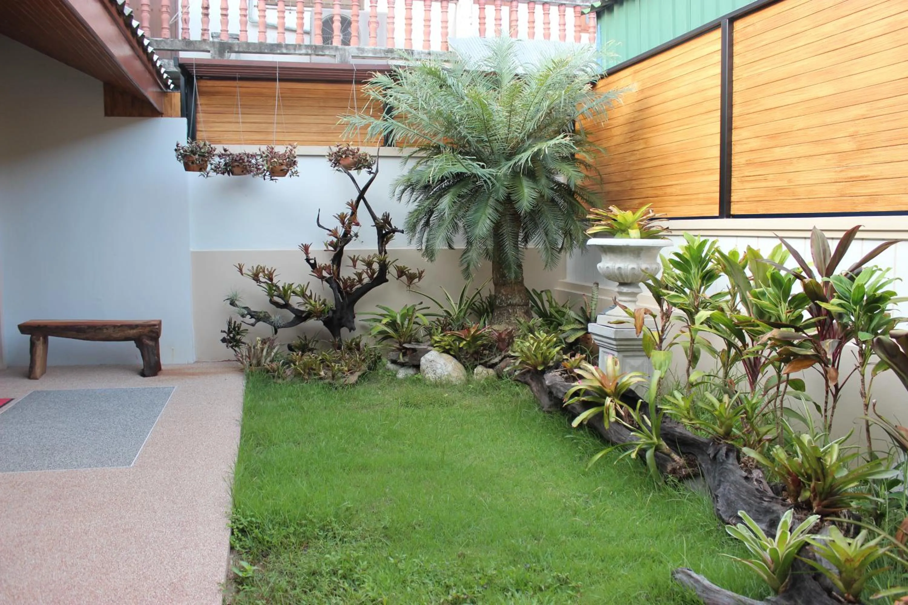 Garden view in Tree Home Plus