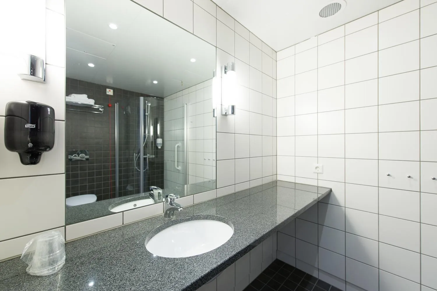 Bathroom in Pingvinhotellet UNN Tromsø