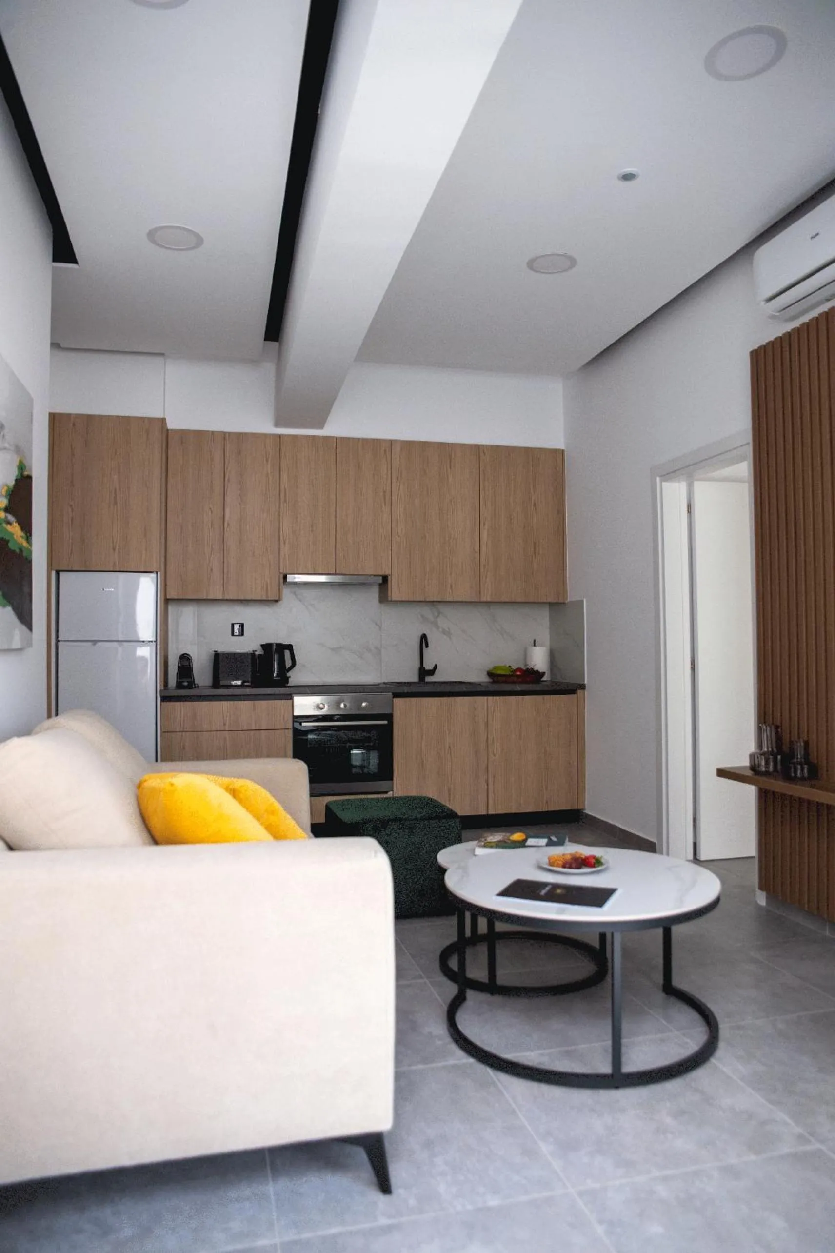 Kitchen or kitchenette in Le Bouquet Luxury Suites Ltd