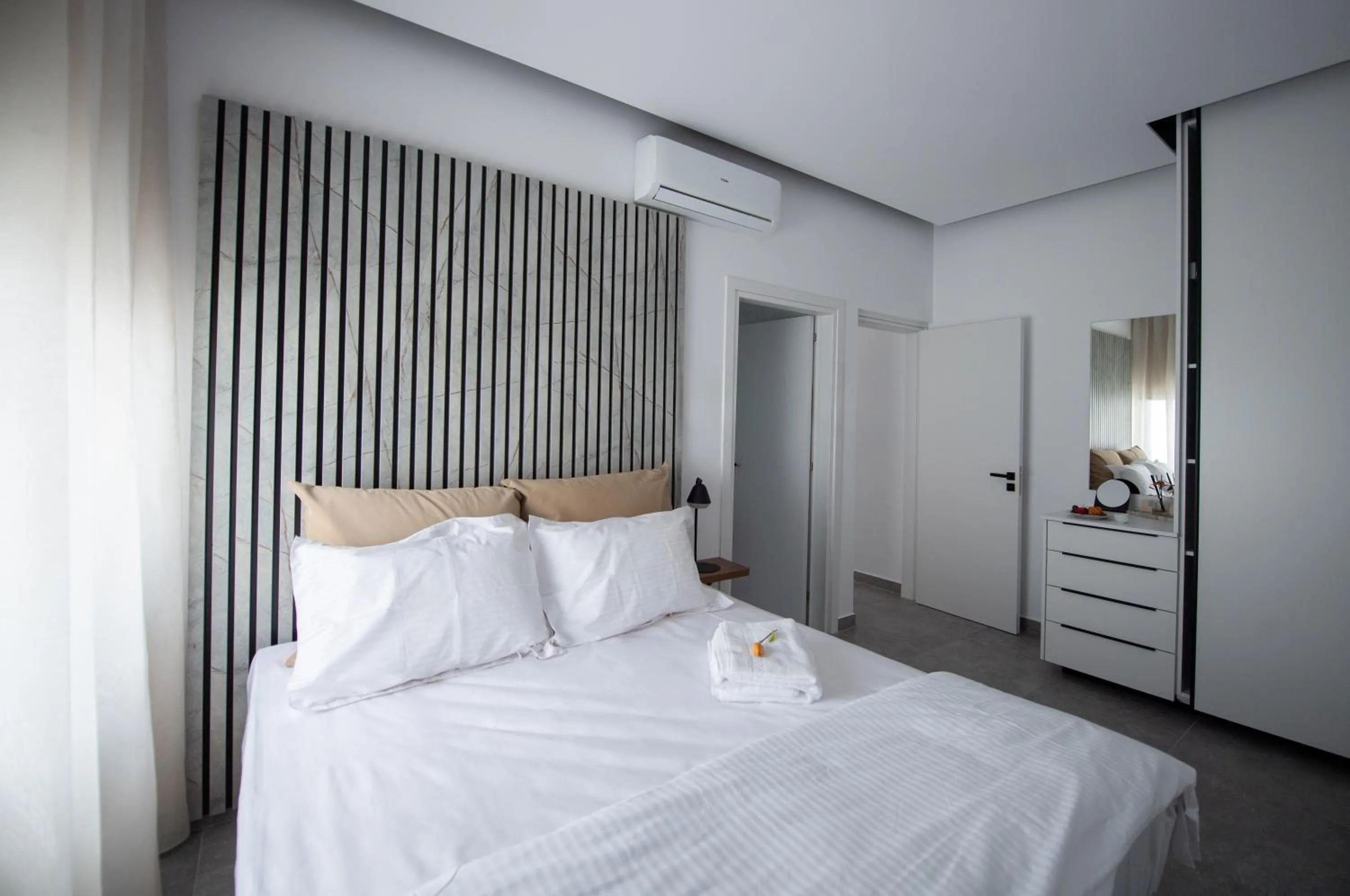 Photo of the whole room, Bed in Le Bouquet Luxury Suites Ltd
