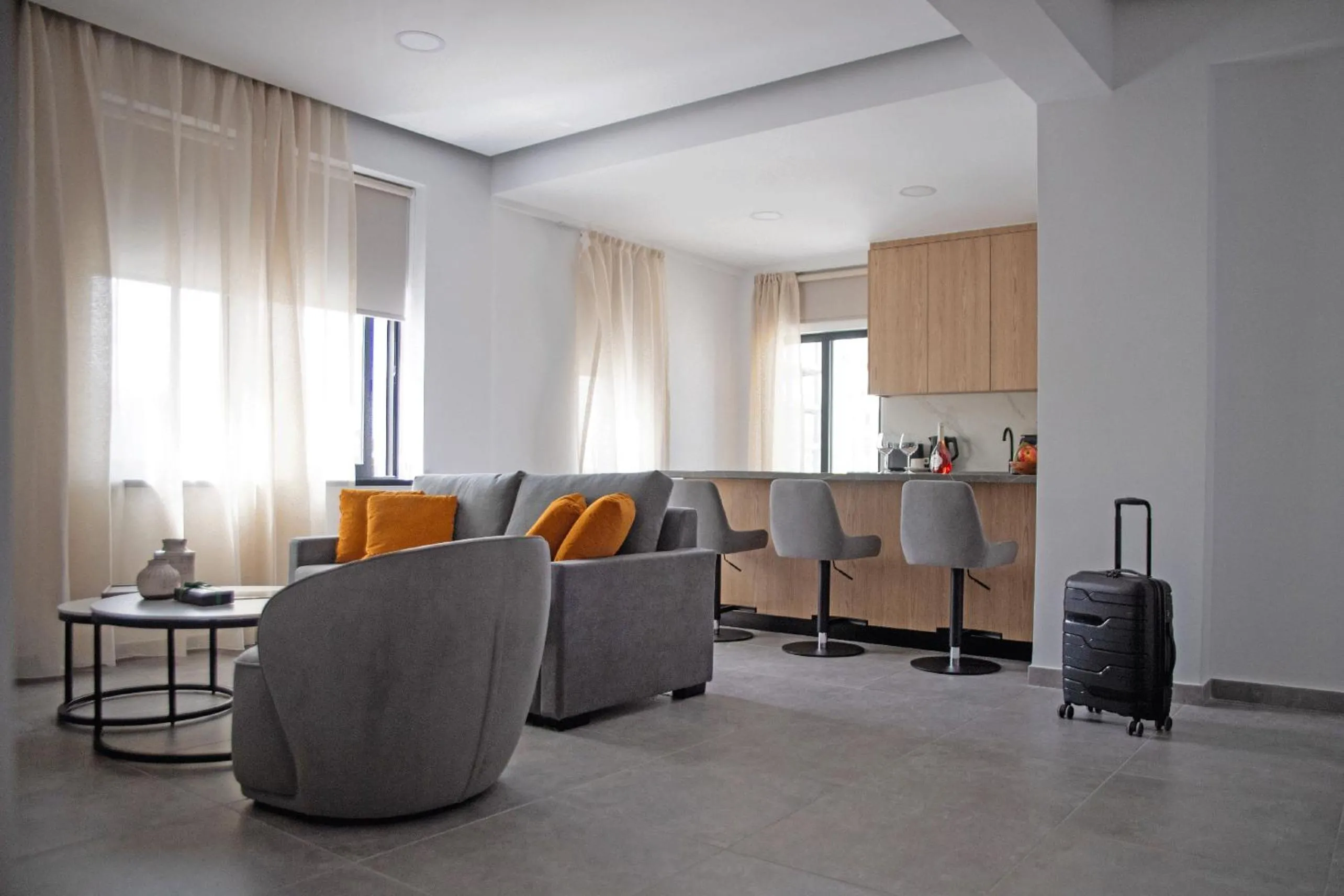 Kitchen or kitchenette in Le Bouquet Luxury Suites Ltd