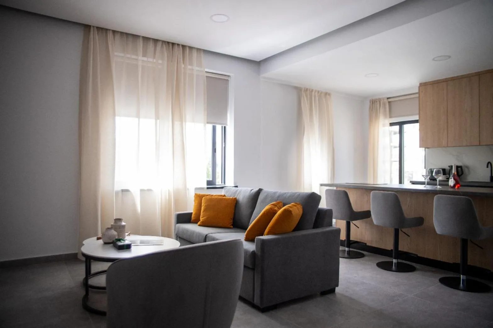 Kitchen or kitchenette in Le Bouquet Luxury Suites Ltd