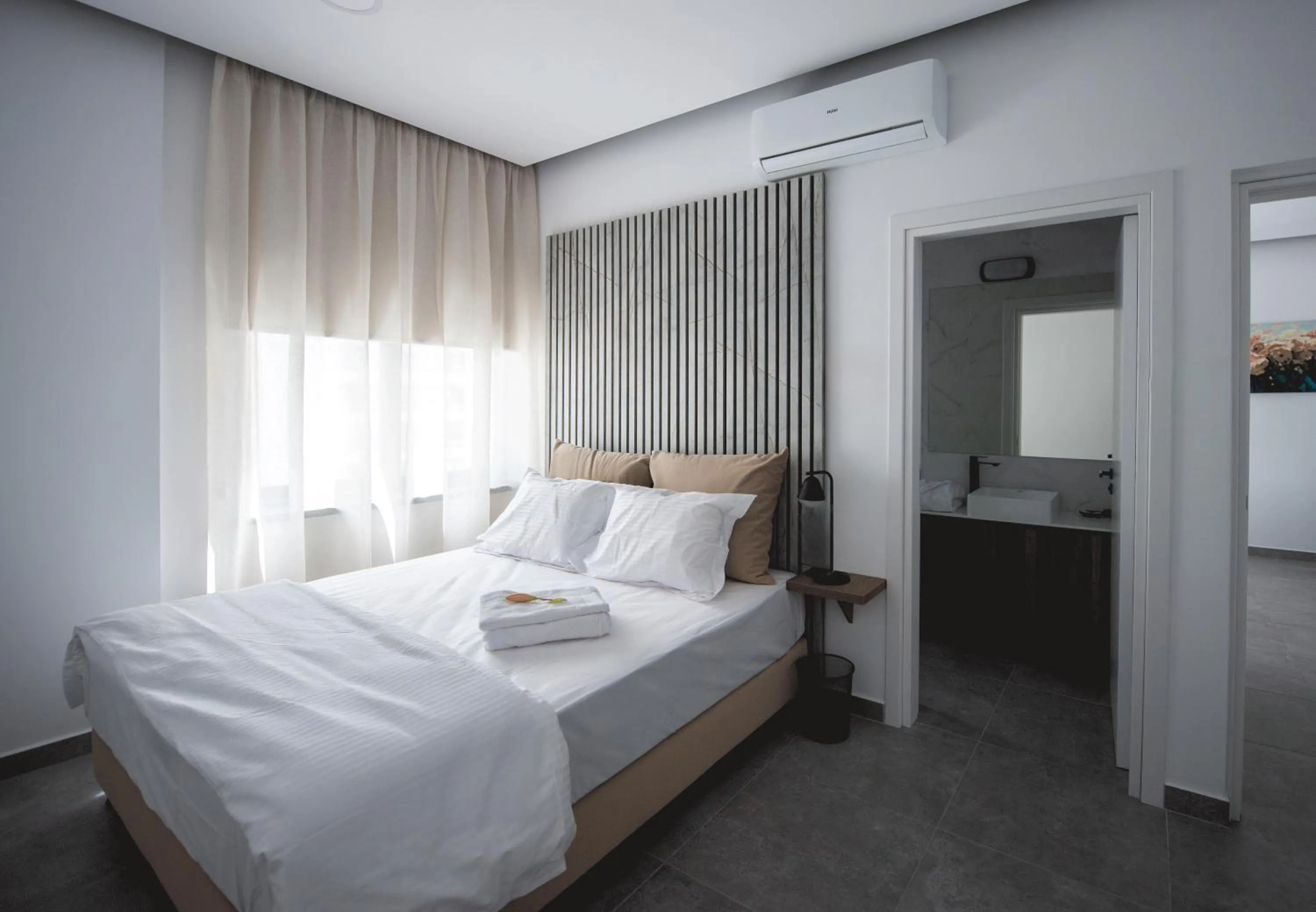 Photo of the whole room, Bed in Le Bouquet Luxury Suites Ltd