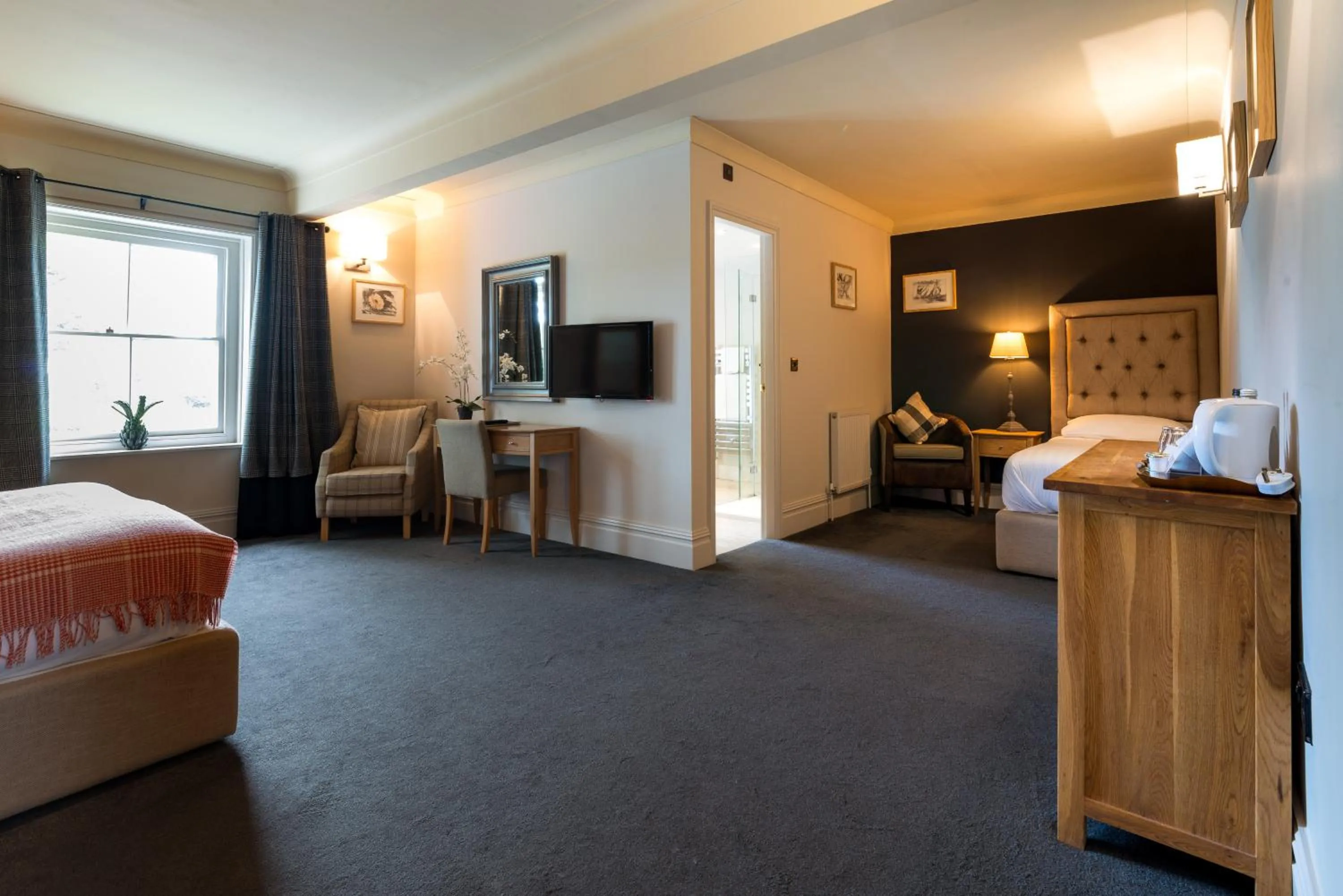 Bedroom, Bed in Derby Arms