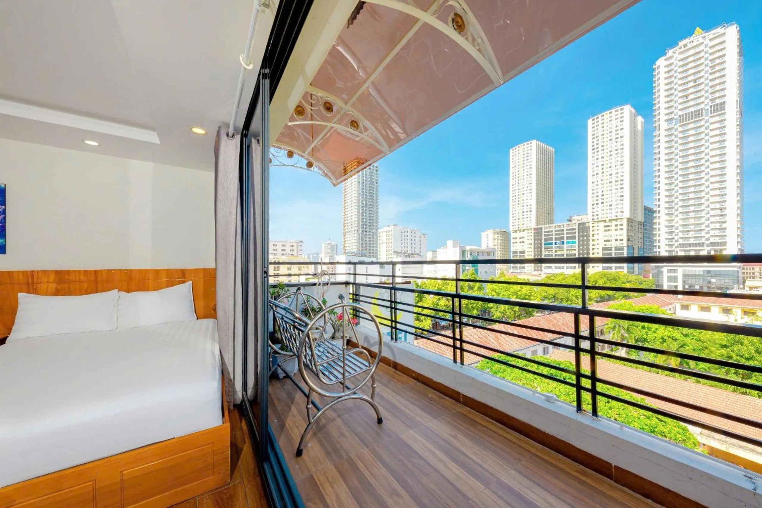 Bed in Hằng Nga Hotel