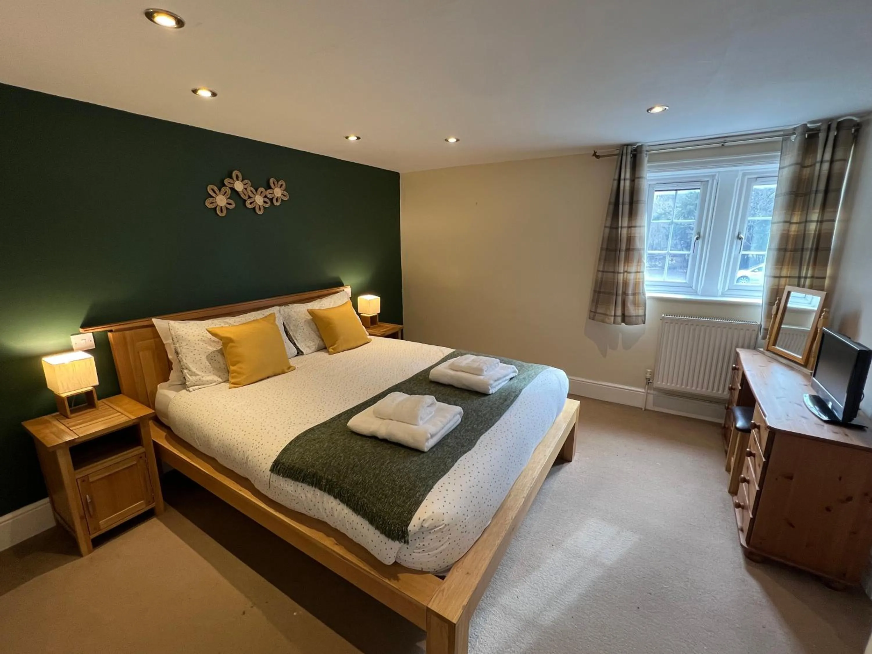 The Shoe Inn Rooms