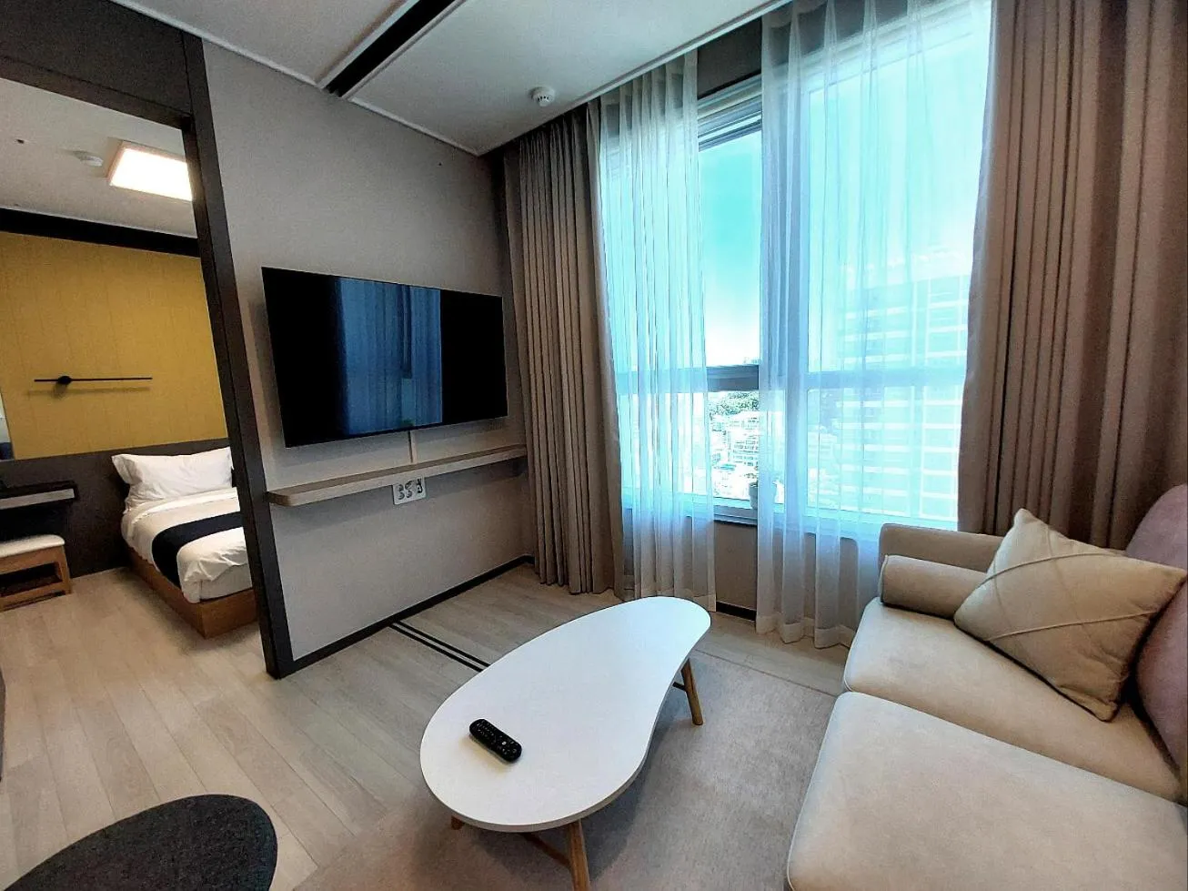 TV and multimedia, Bed in Nampo The Bayment BLINGEASTERN