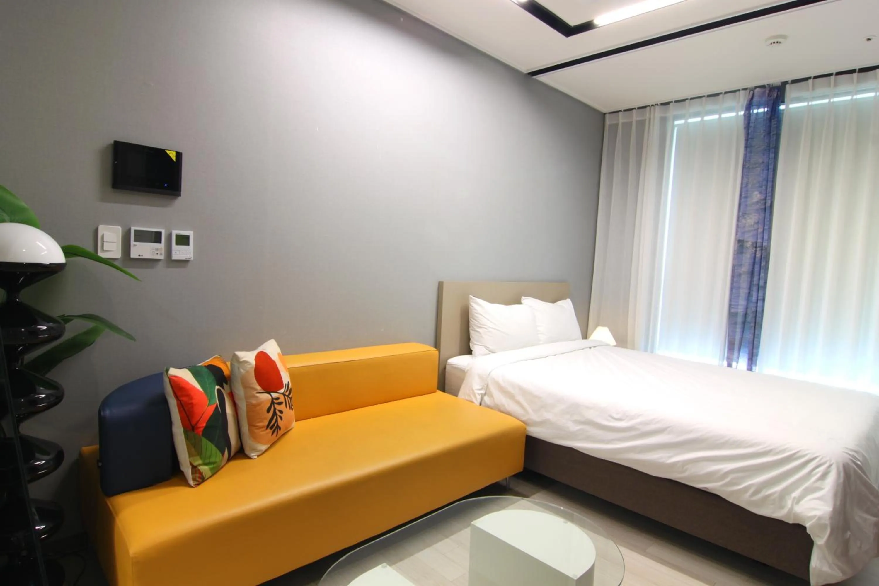 Bedroom, Bed in Nampo The Bayment BLINGEASTERN