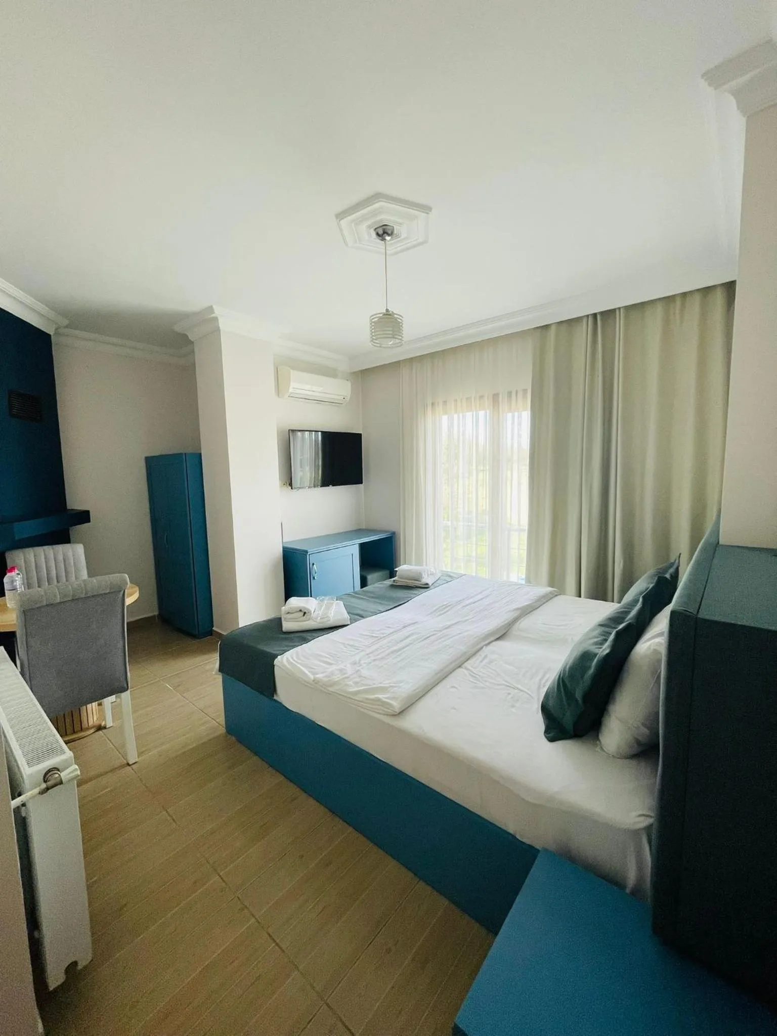 Photo of the whole room, Bed in Ağva Manolyam Otel
