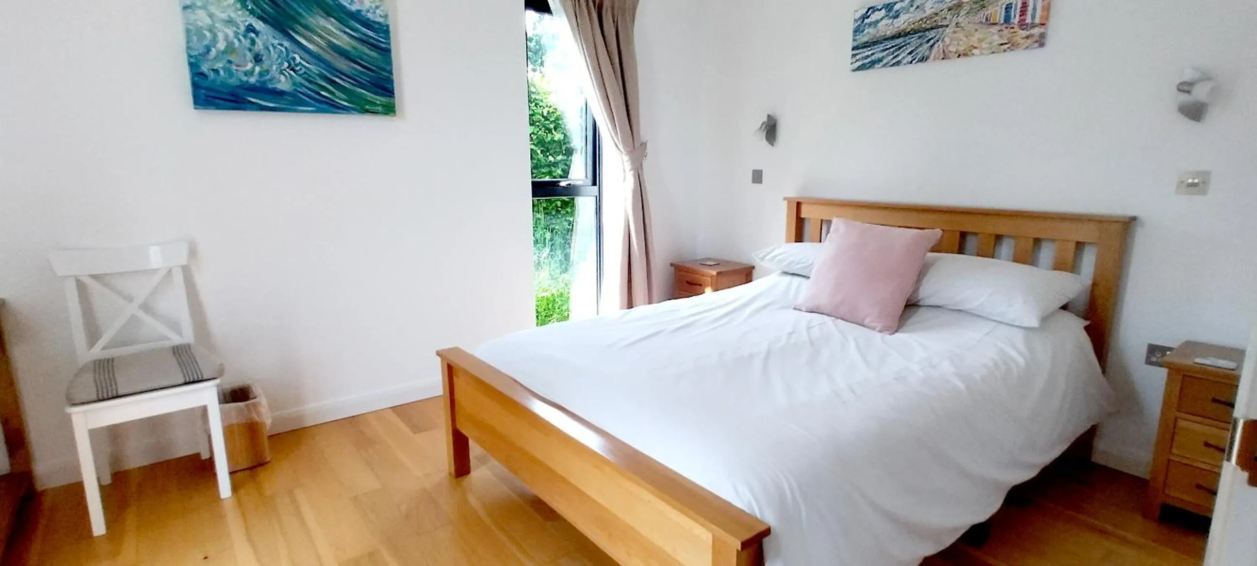 Bed in The Gallery Lodges