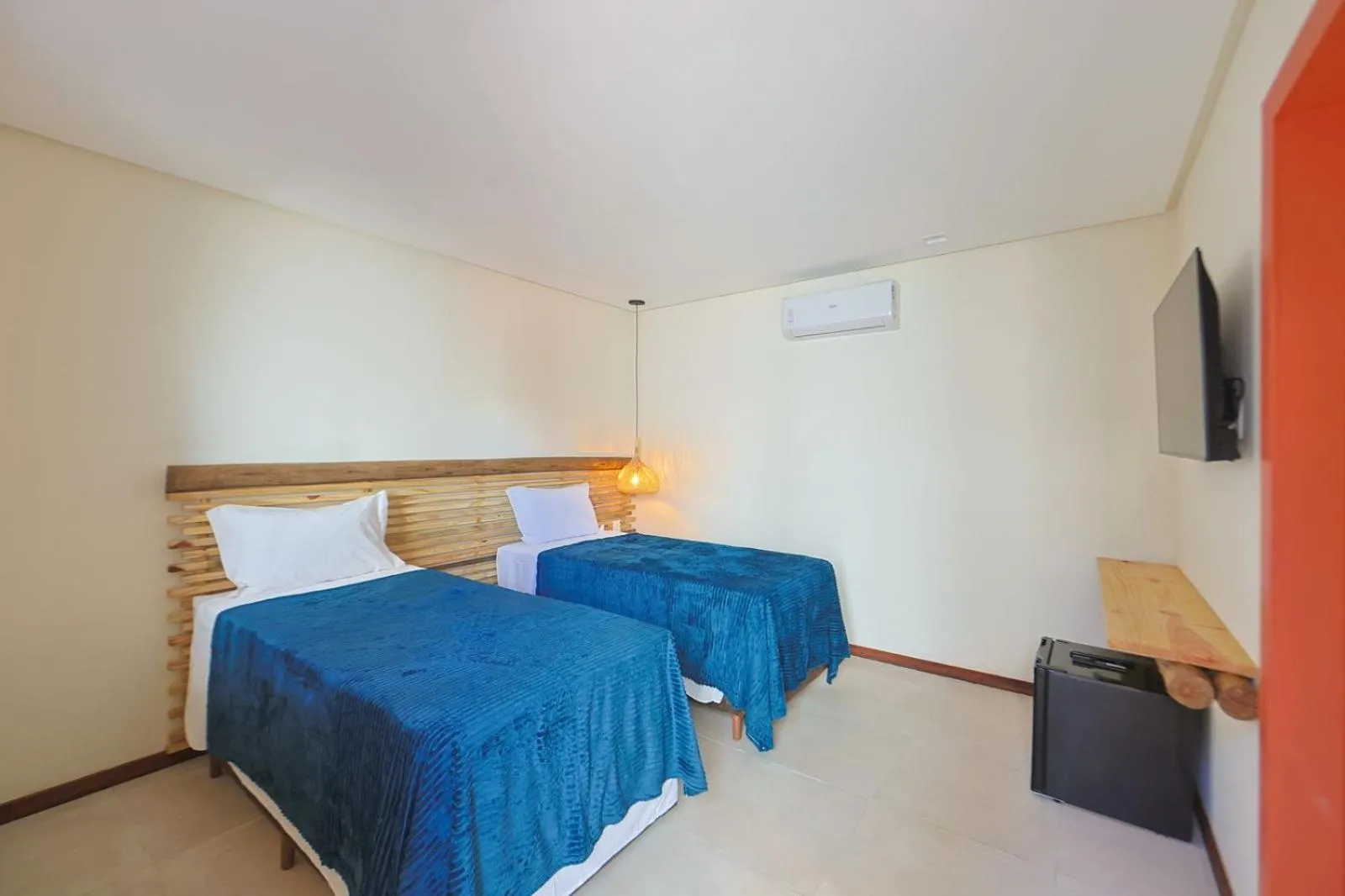 Bed in Casa Manoa Pousada