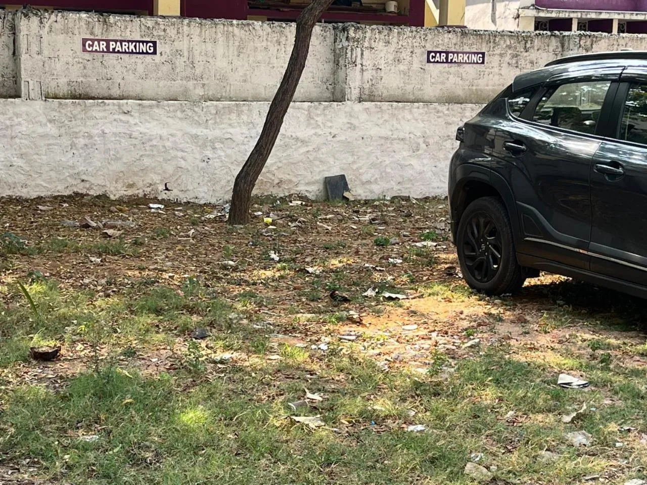 Parking in Hotel Ganesh Lodge