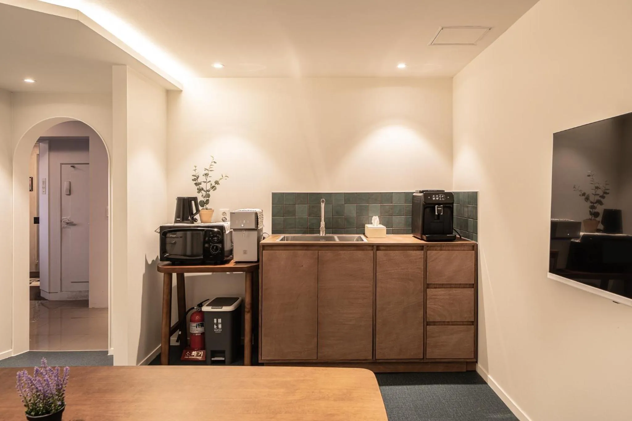 Communal lounge/ TV room in Stay A Hotel Gwangan