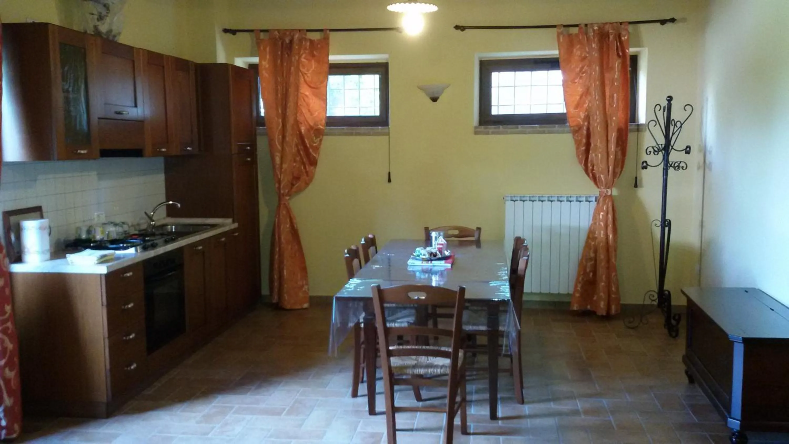 Kitchen or kitchenette in Casa Trastullo