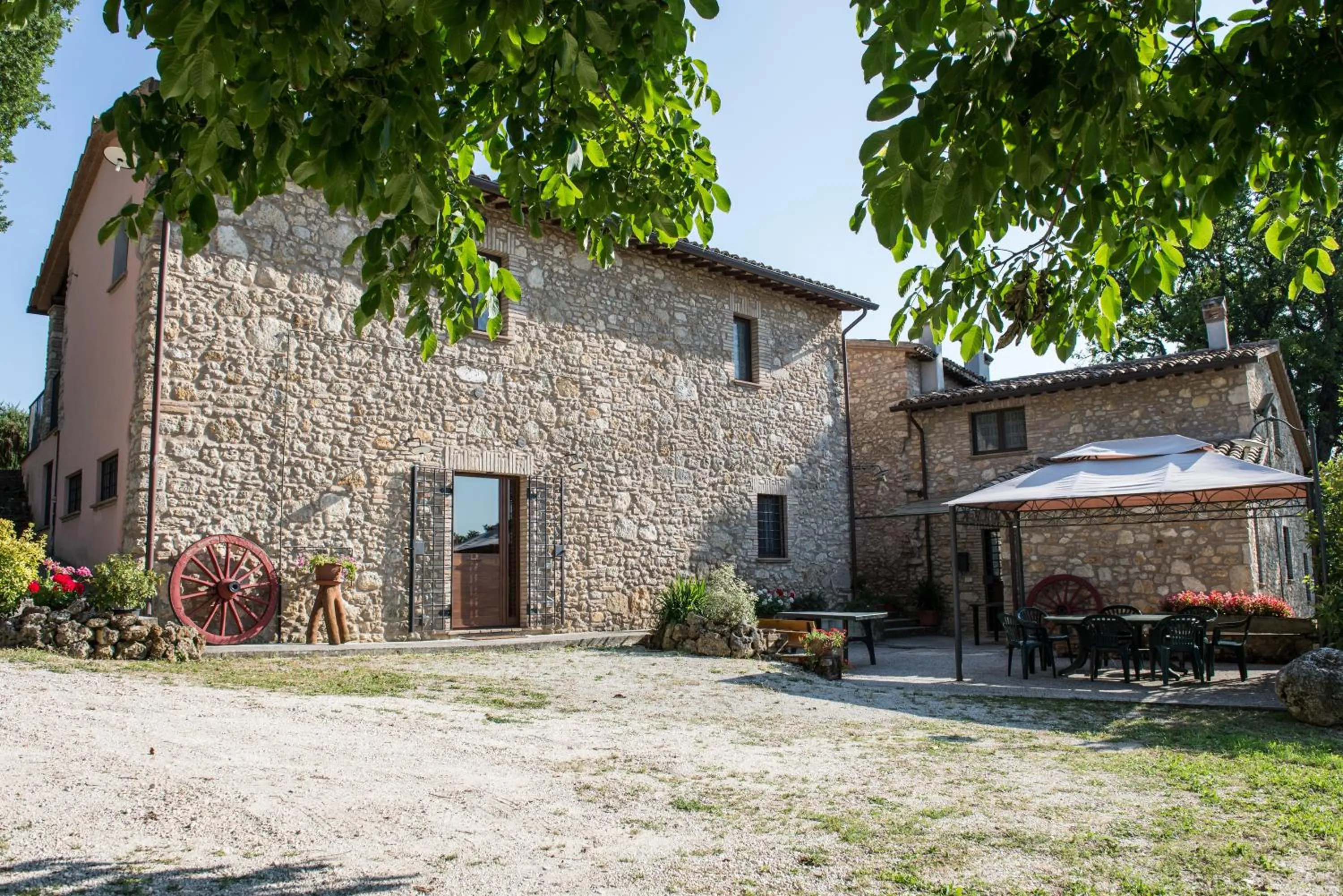 Property building in Casa Trastullo