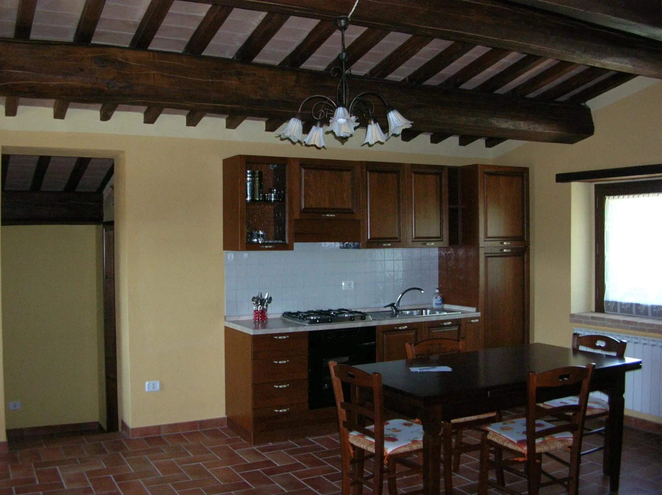 Kitchen or kitchenette in Casa Trastullo