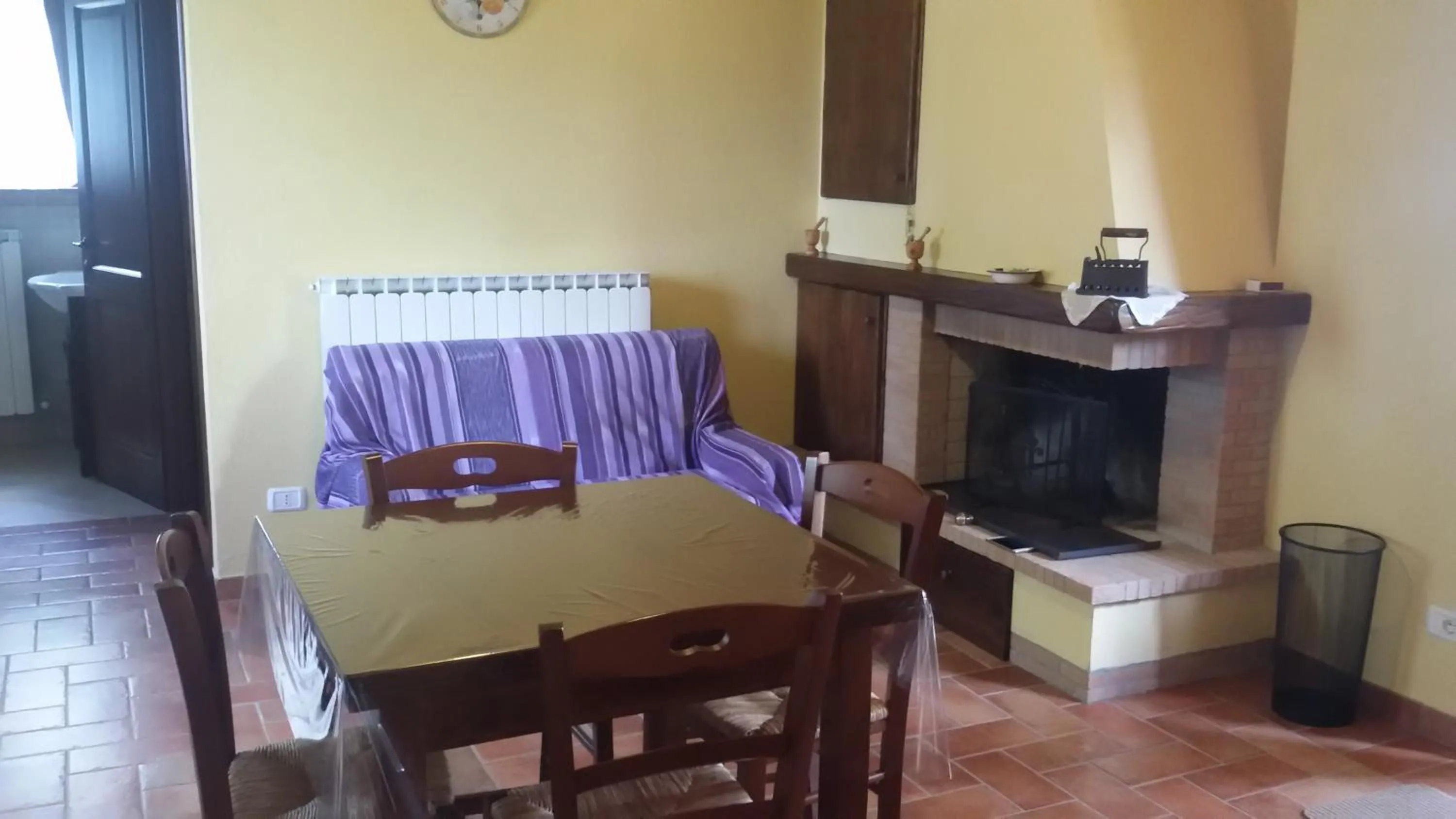 Dining area in Casa Trastullo
