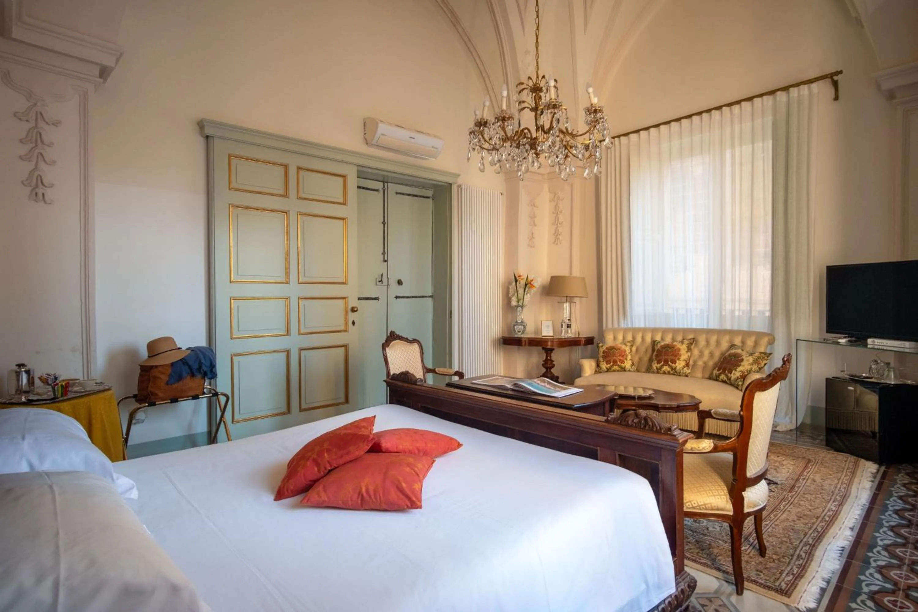 Bedroom in Palazzo Guido