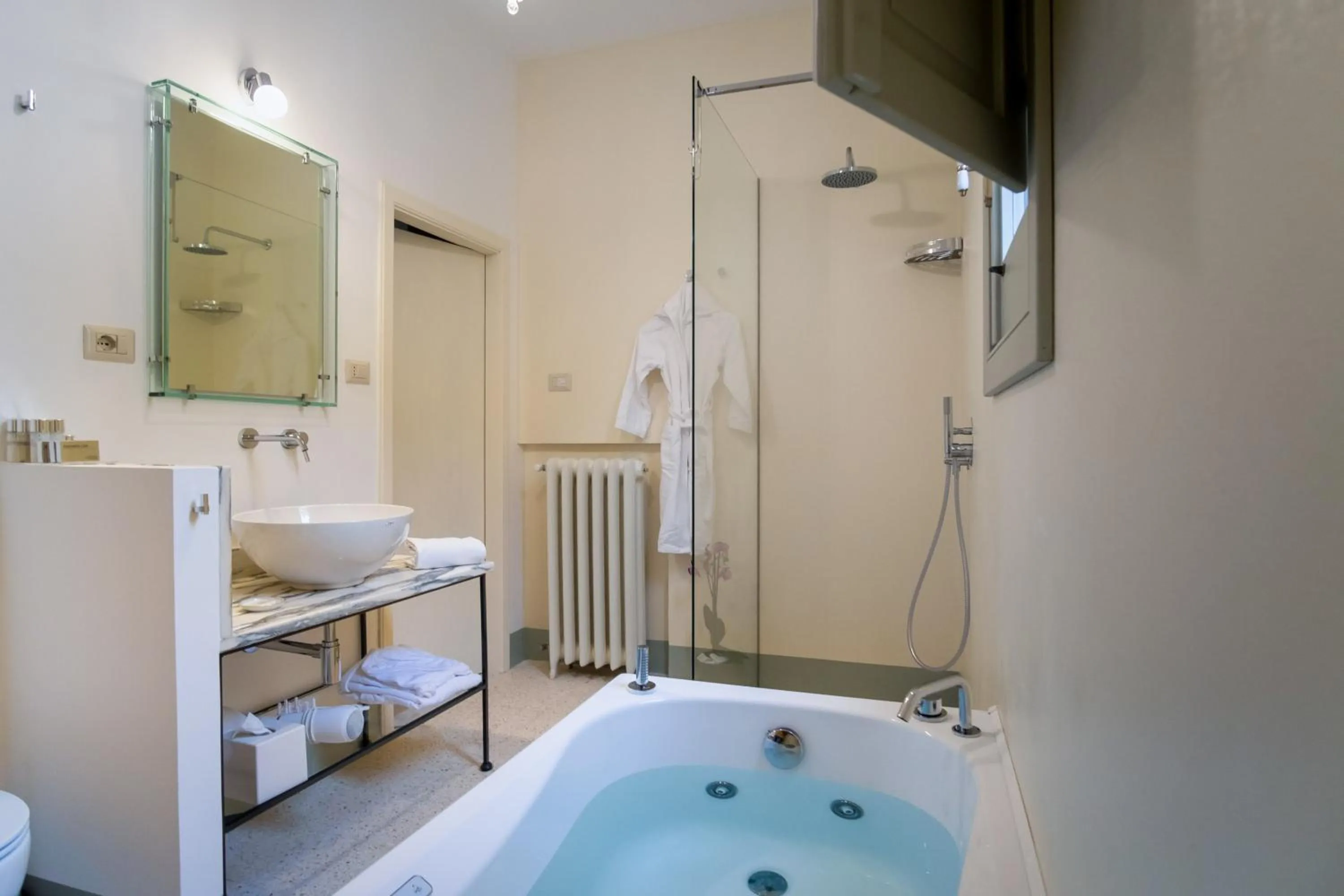 Bathroom in Palazzo Guido