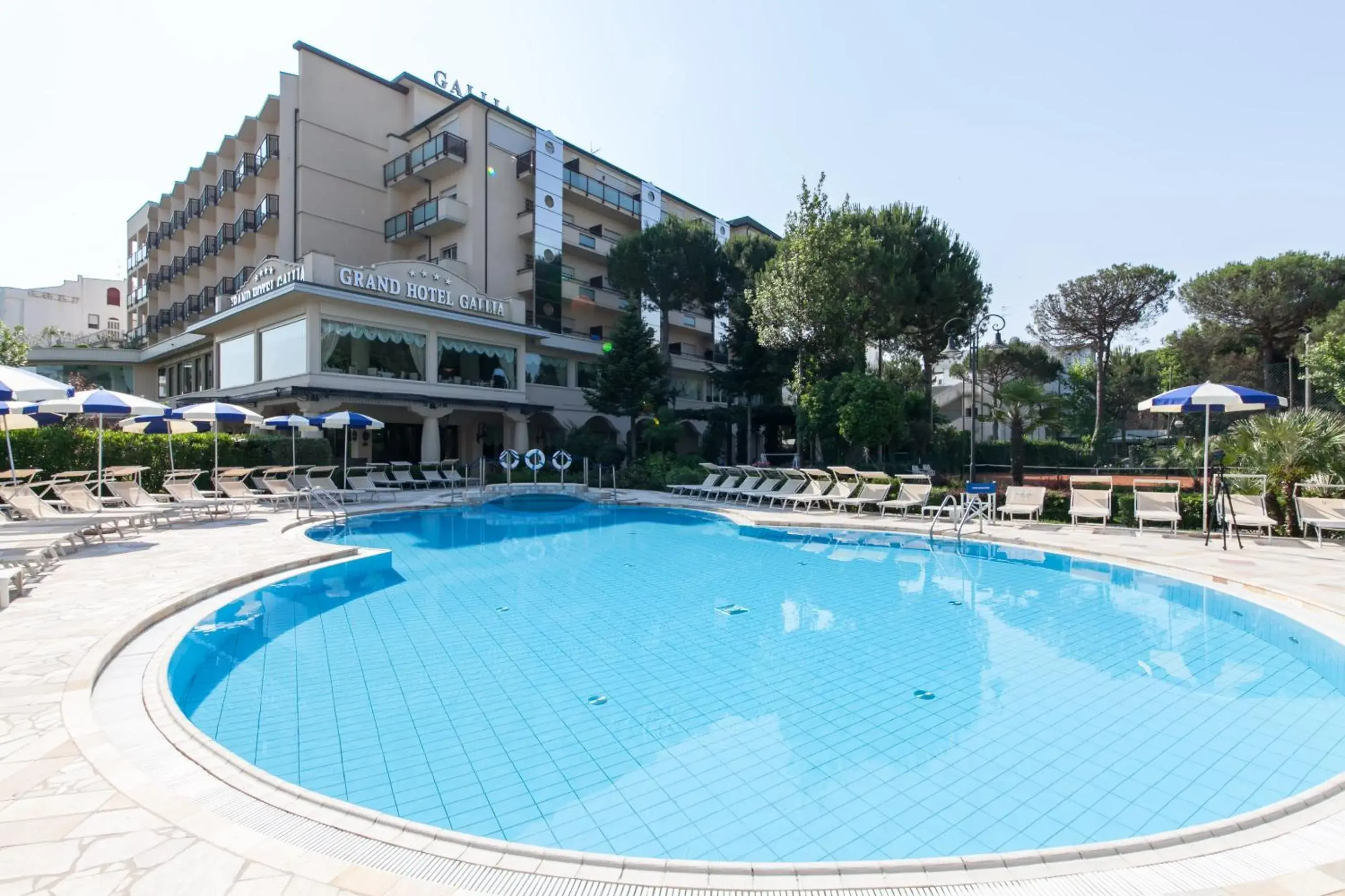 Property building, Swimming Pool in Grand Hotel Gallia