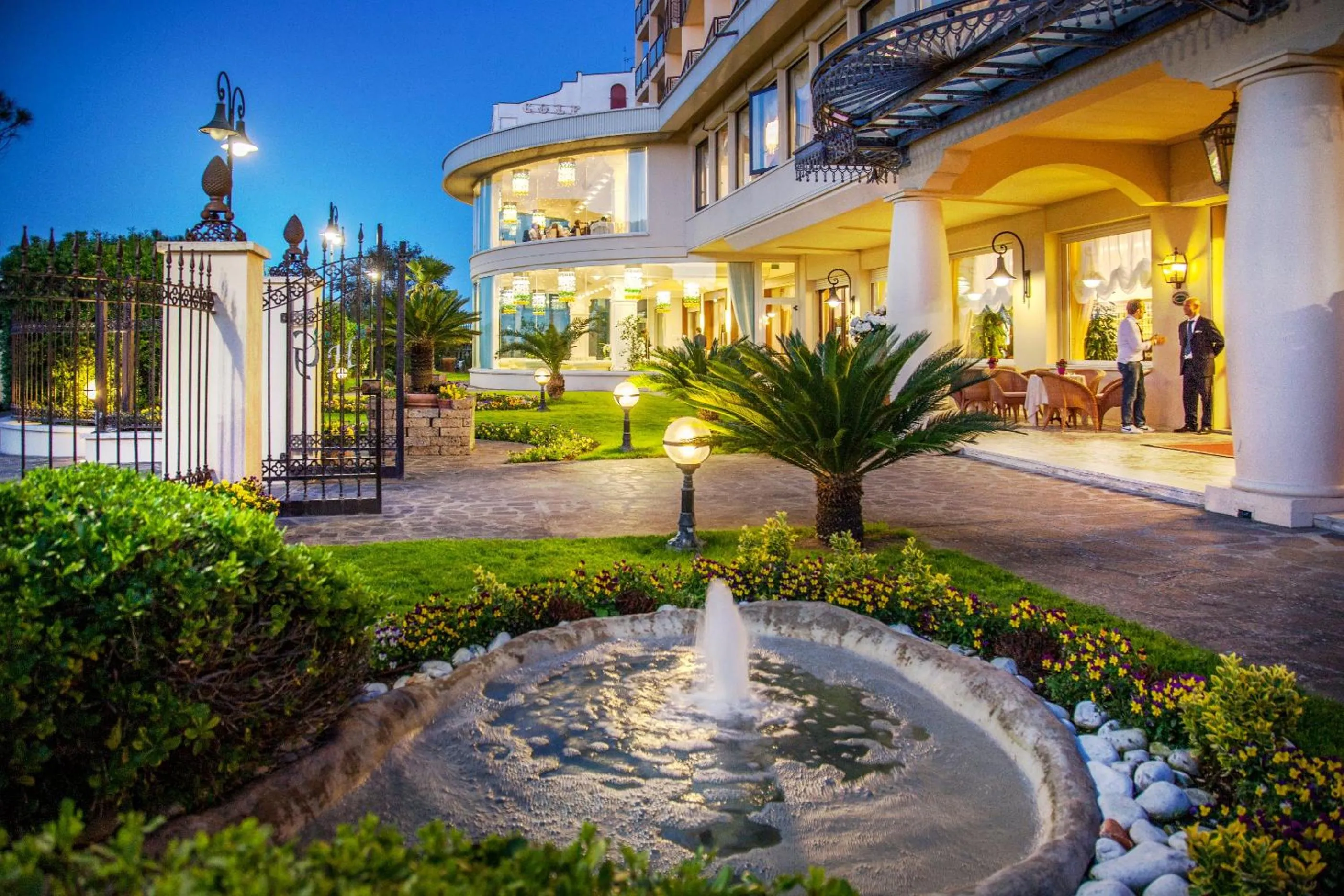 Facade/entrance in Grand Hotel Gallia