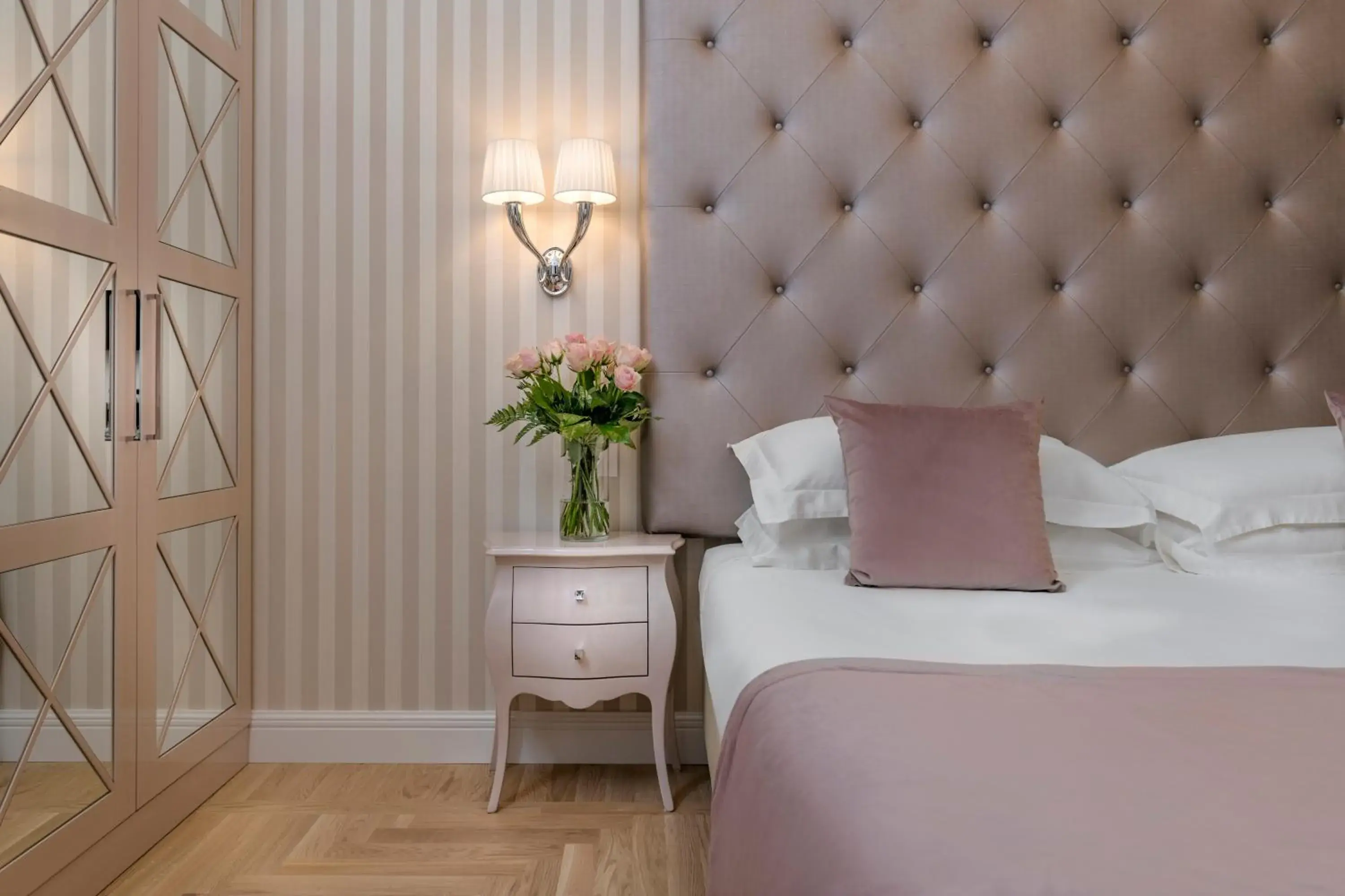 Decorative detail, Bed in Grand Hotel Gallia
