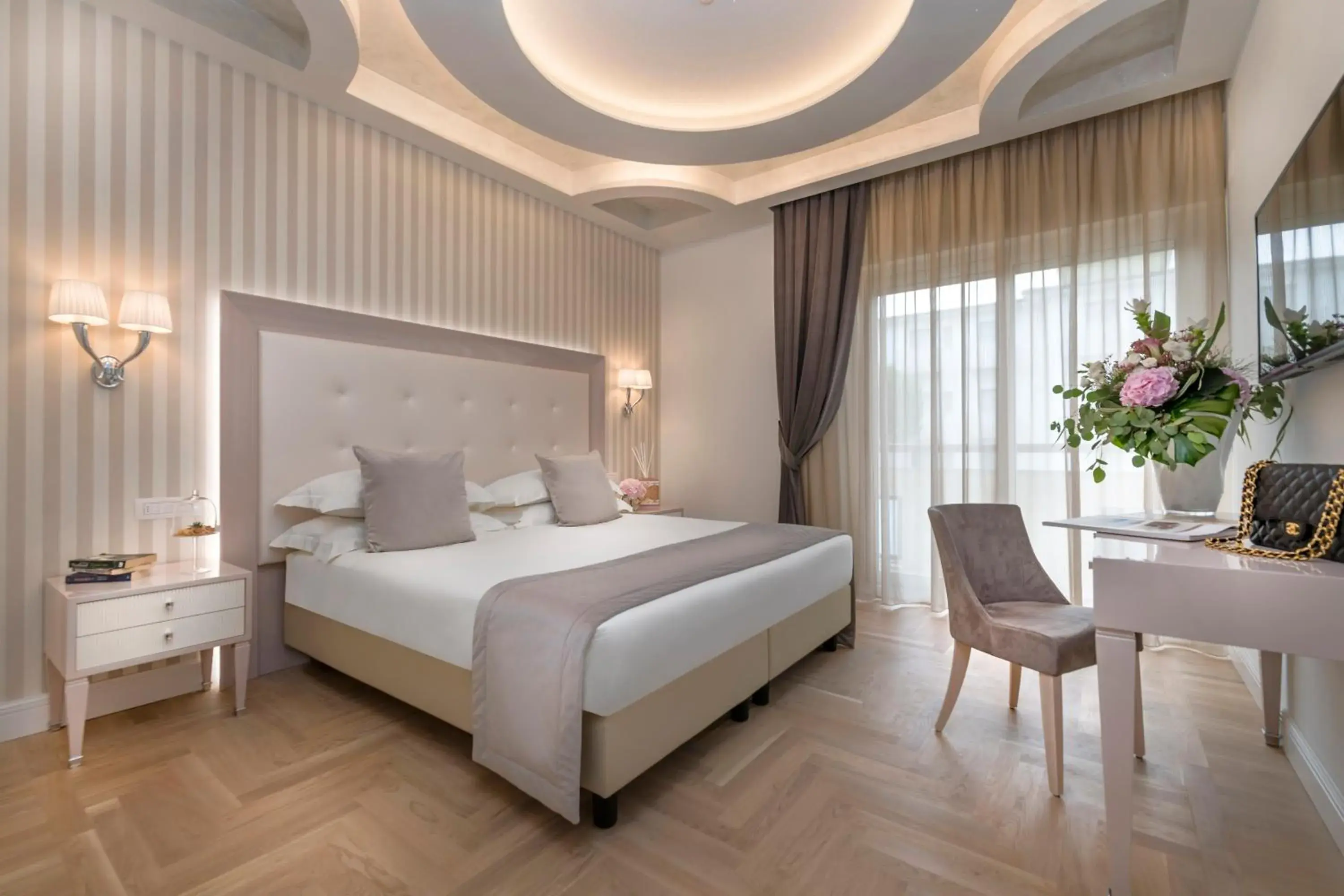 Bed in Grand Hotel Gallia