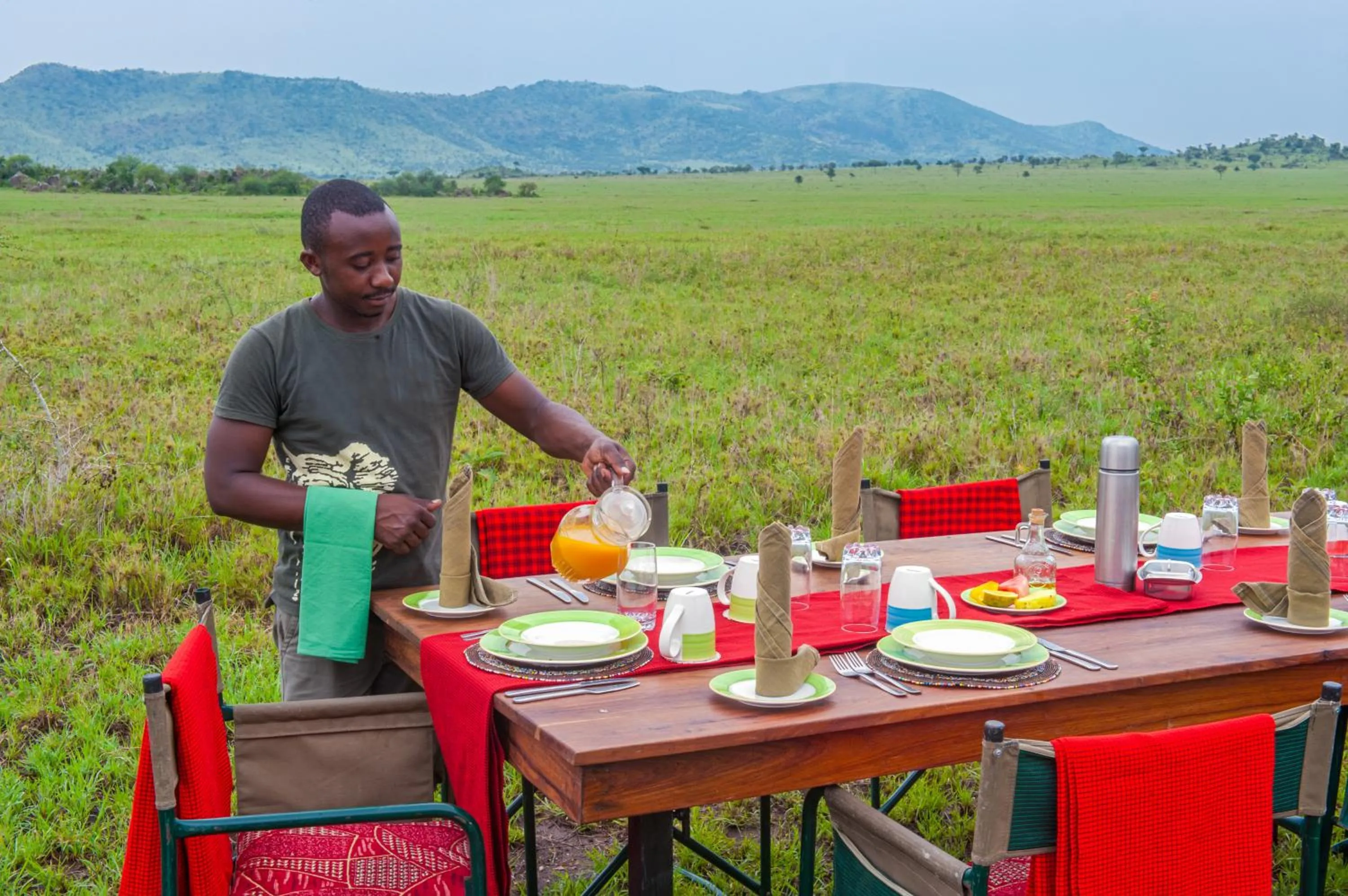 Breakfast in Kananga Special Tented Camp