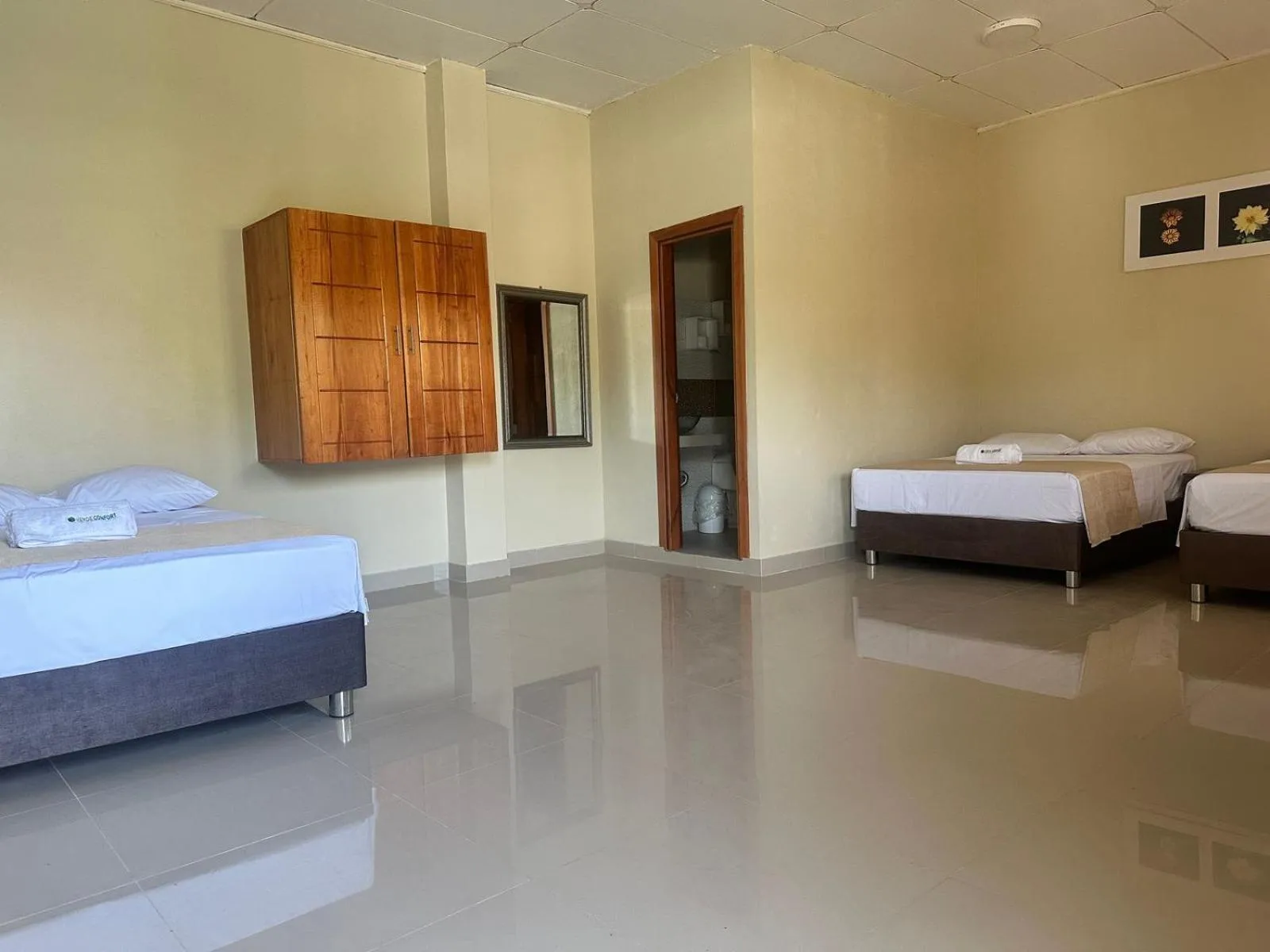 Photo of the whole room, Bed in Casa Blanca Hotel