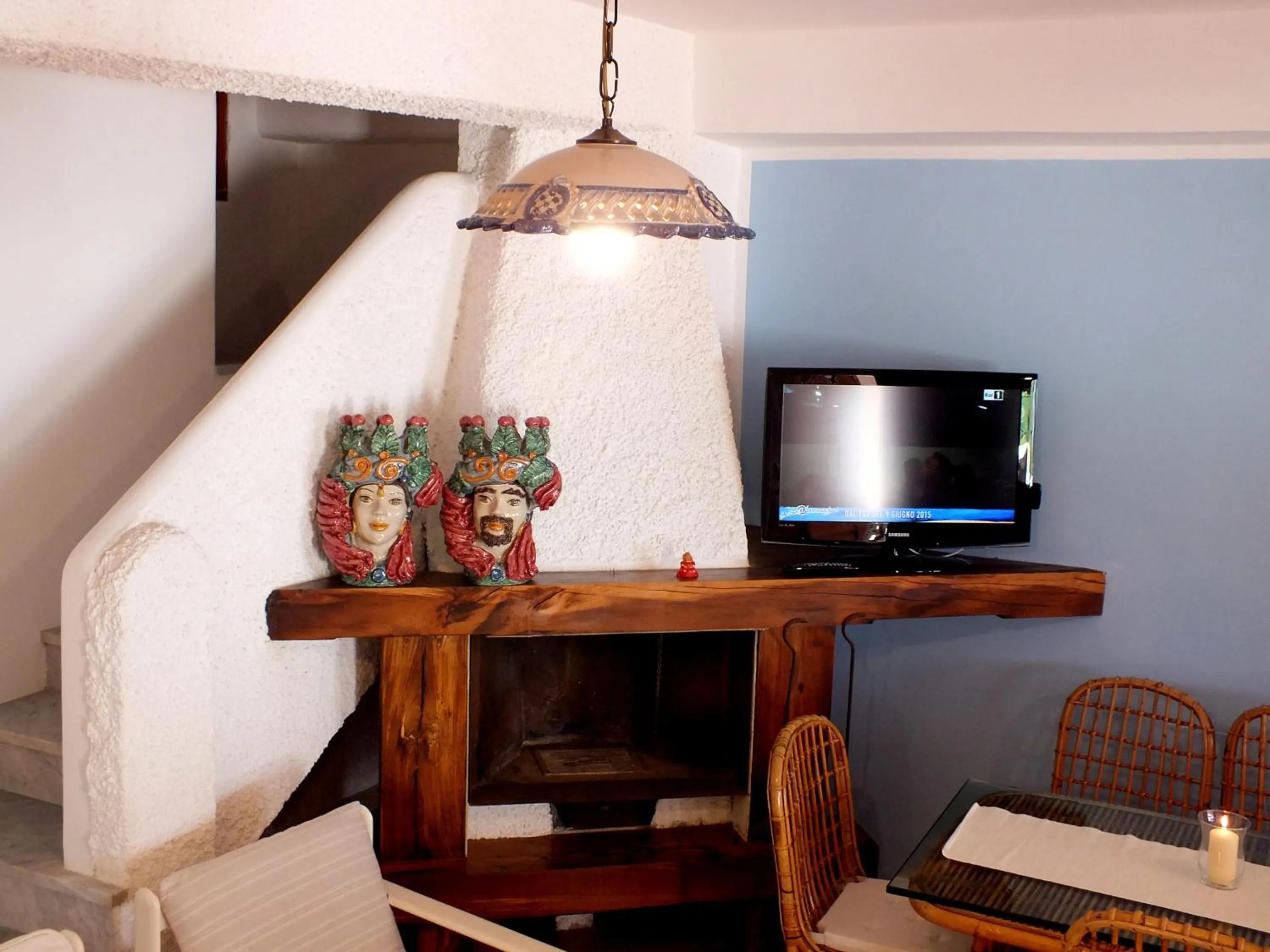 Communal lounge/ TV room in B&B Villa sul Mare