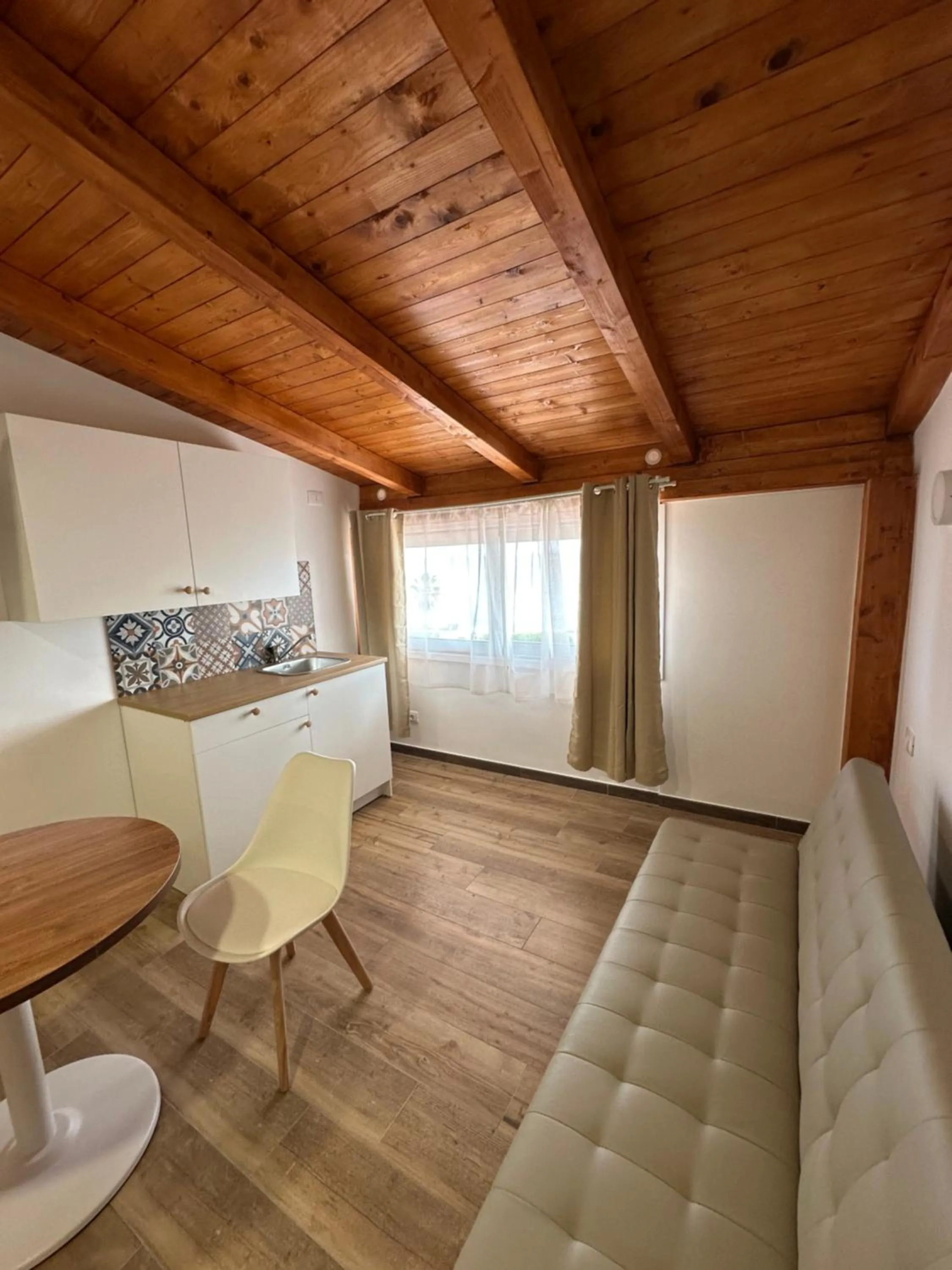 Kitchen or kitchenette in B&B Villa sul Mare