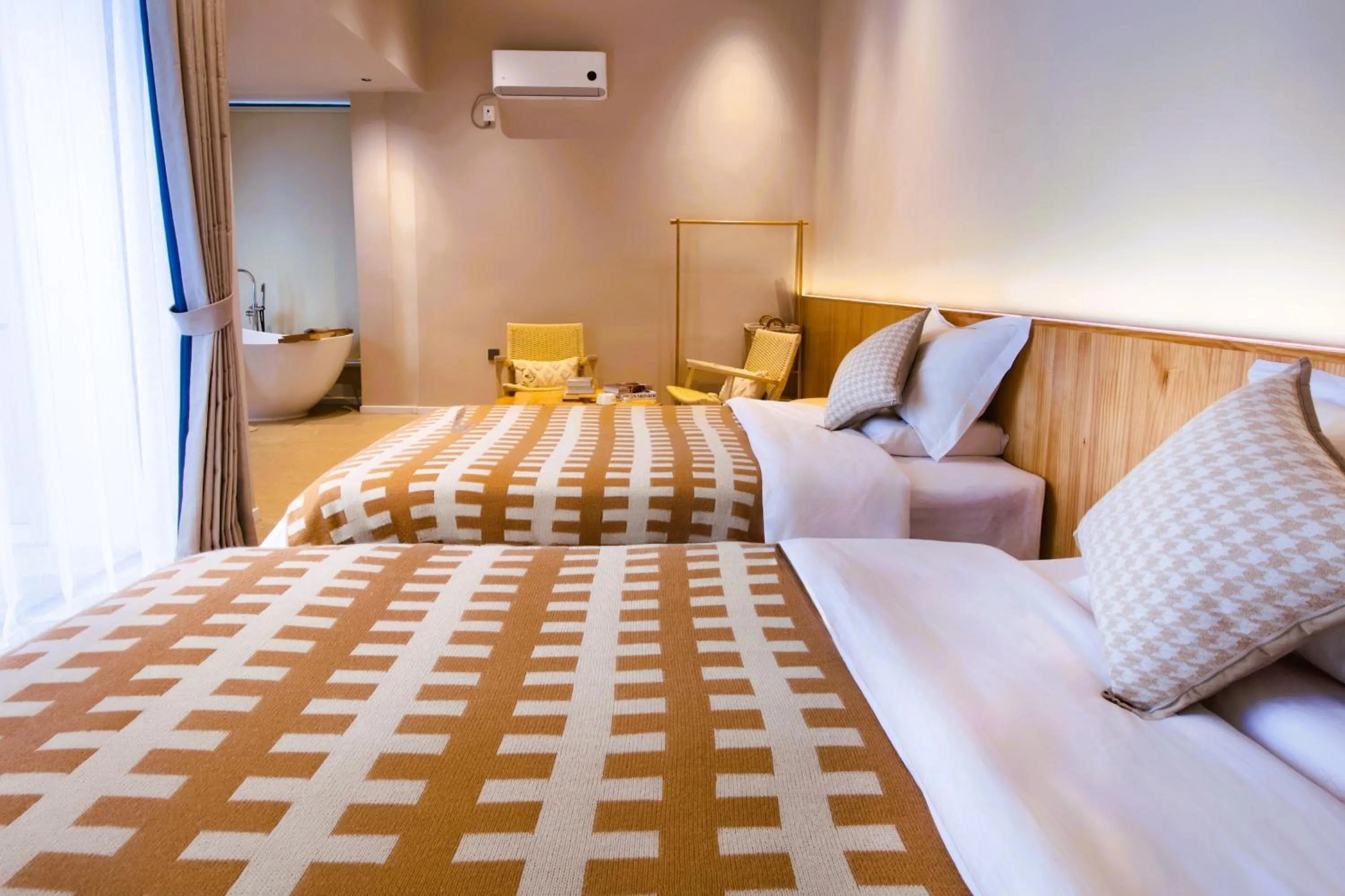 Superior Twin Room with Garden View in Lijiang Jinghua Inn