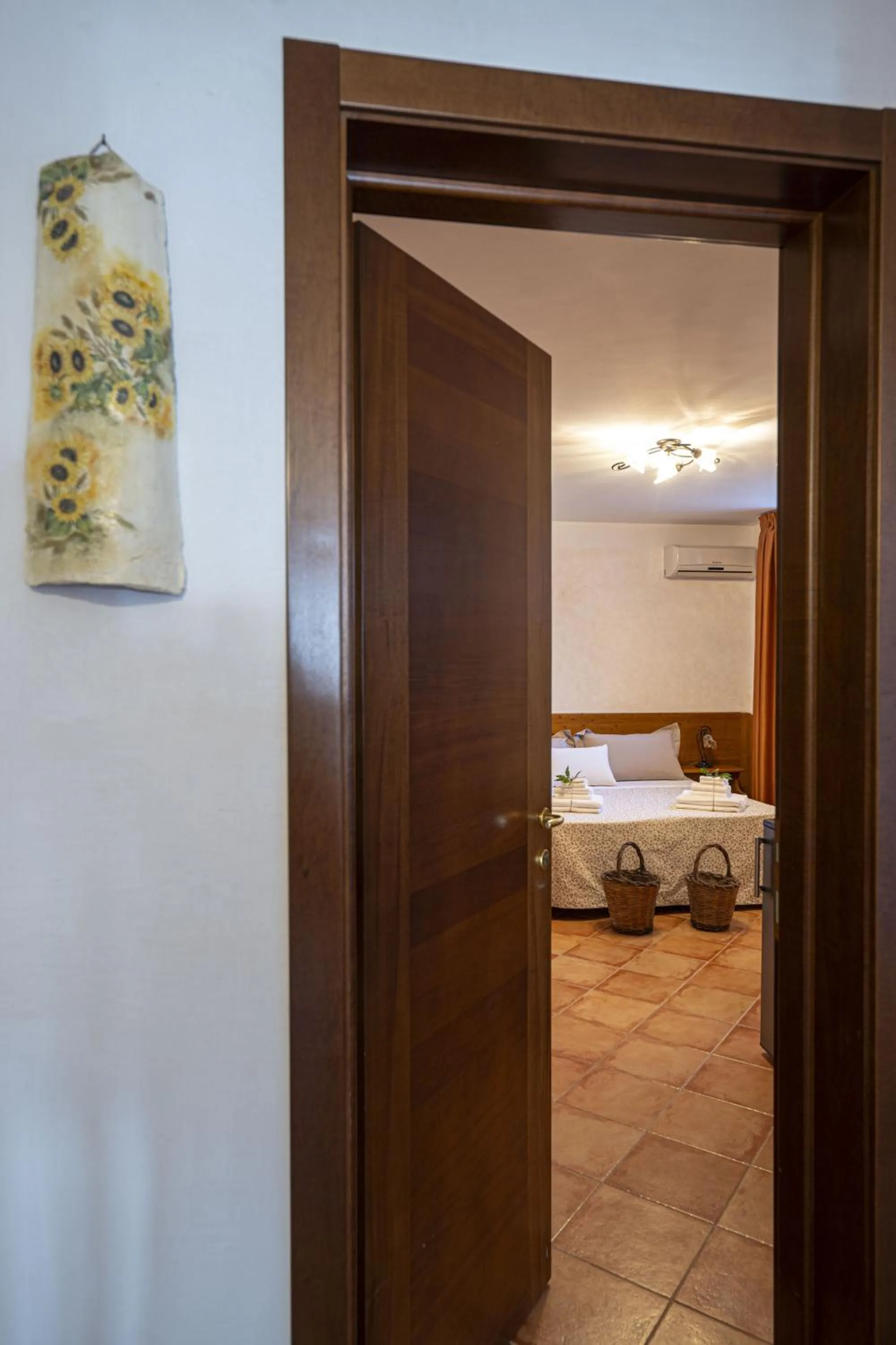 Photo of the whole room in B&B Sentiero del Ciolo