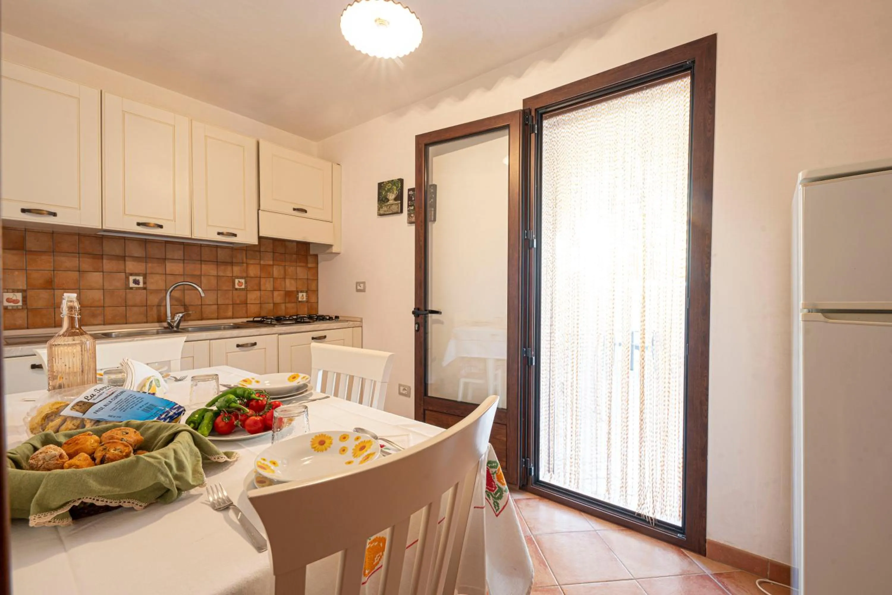 Kitchen or kitchenette in B&B Sentiero del Ciolo