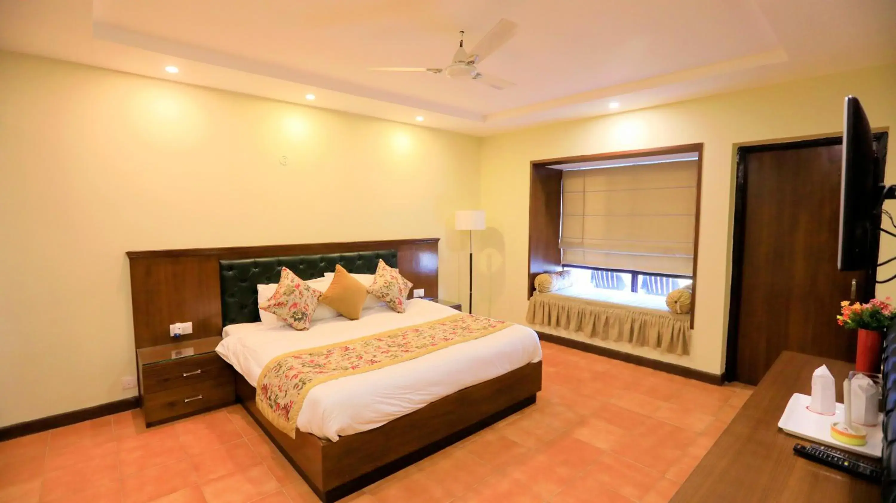 Bed in Woodsvilla Resort Ranikhet Bed in Woodsvilla Resort Ranikhet