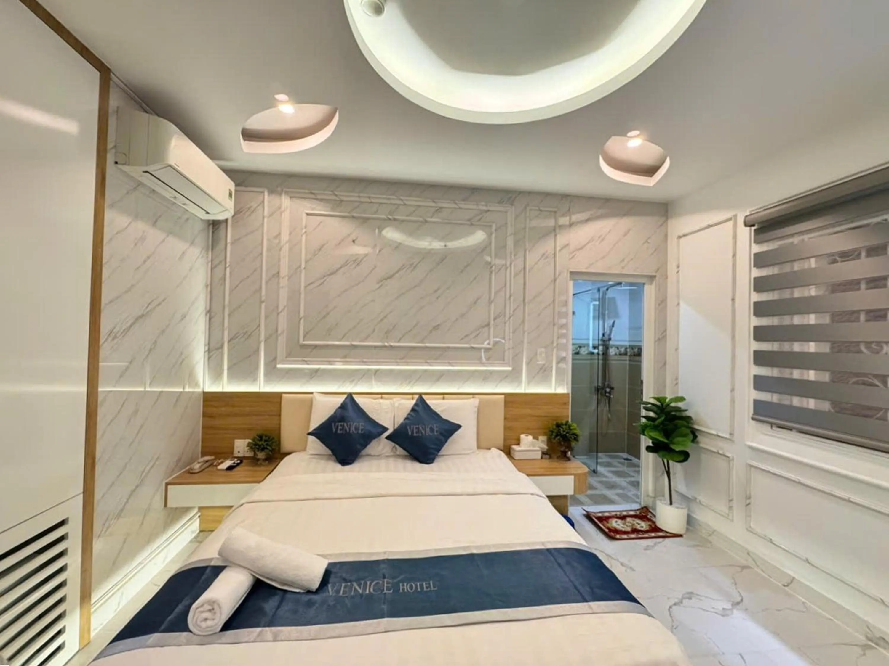 Bed in Minh Ngoc Hotel