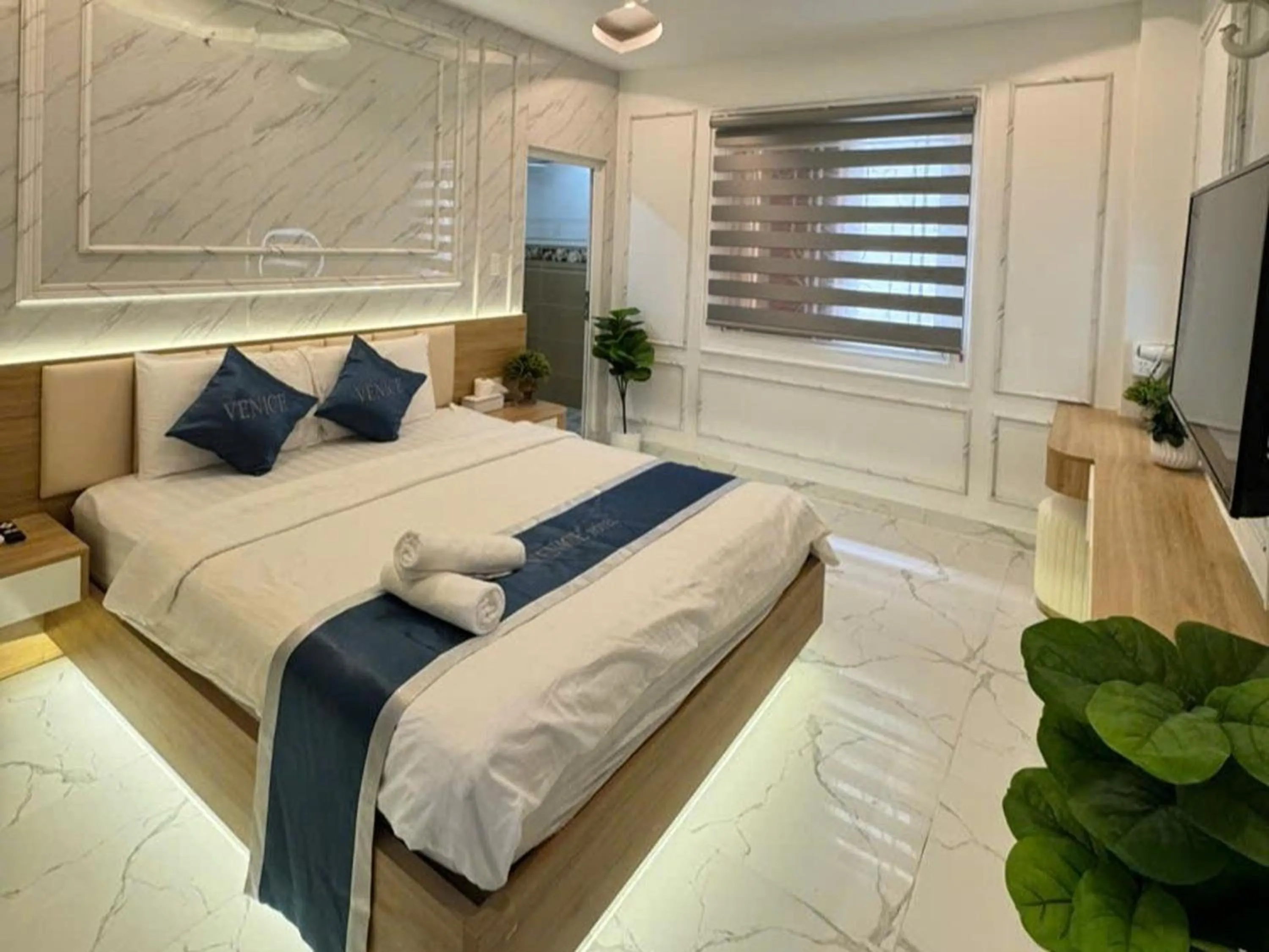 Bed in Minh Ngoc Hotel