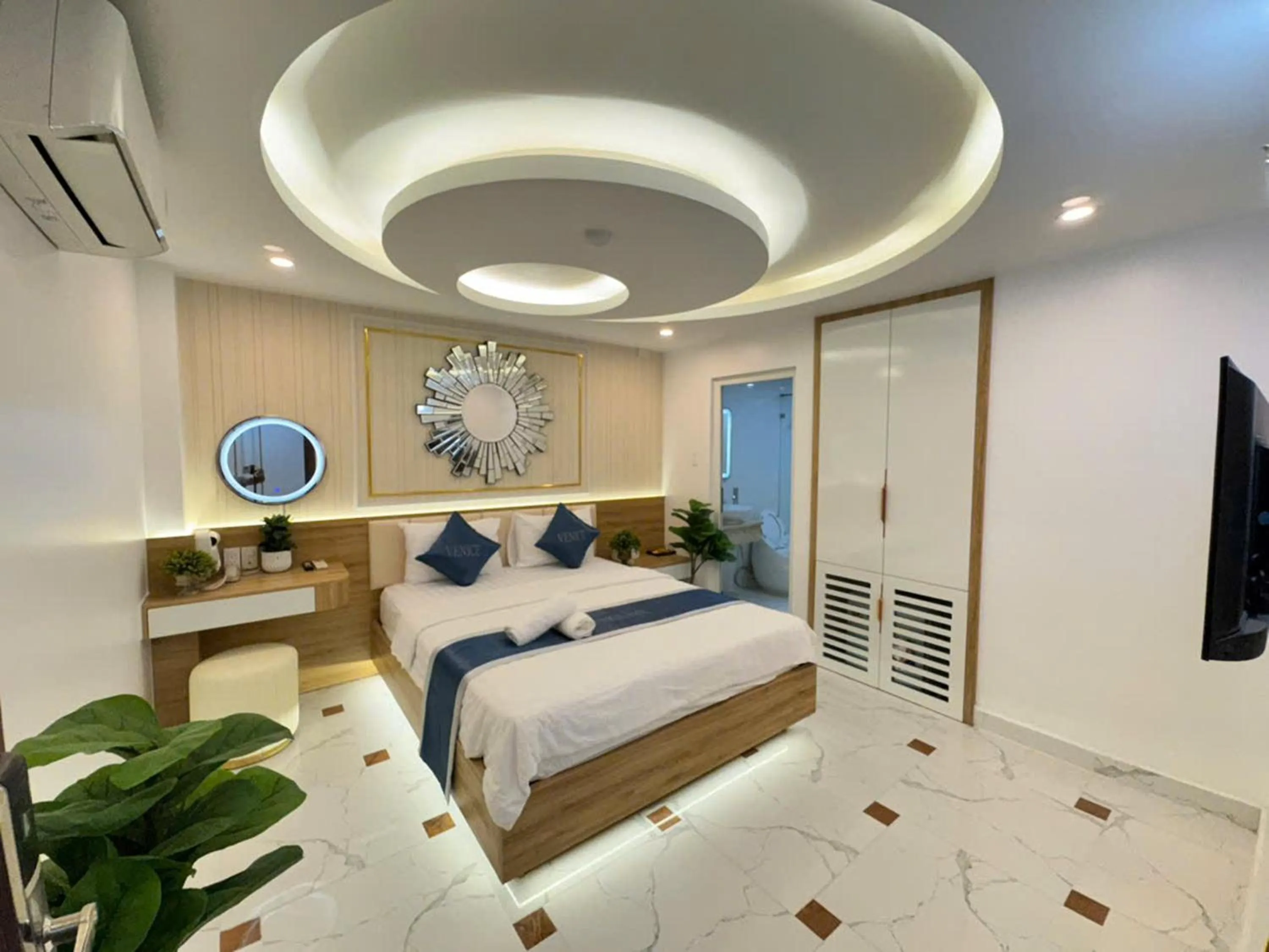 Bed in Minh Ngoc Hotel