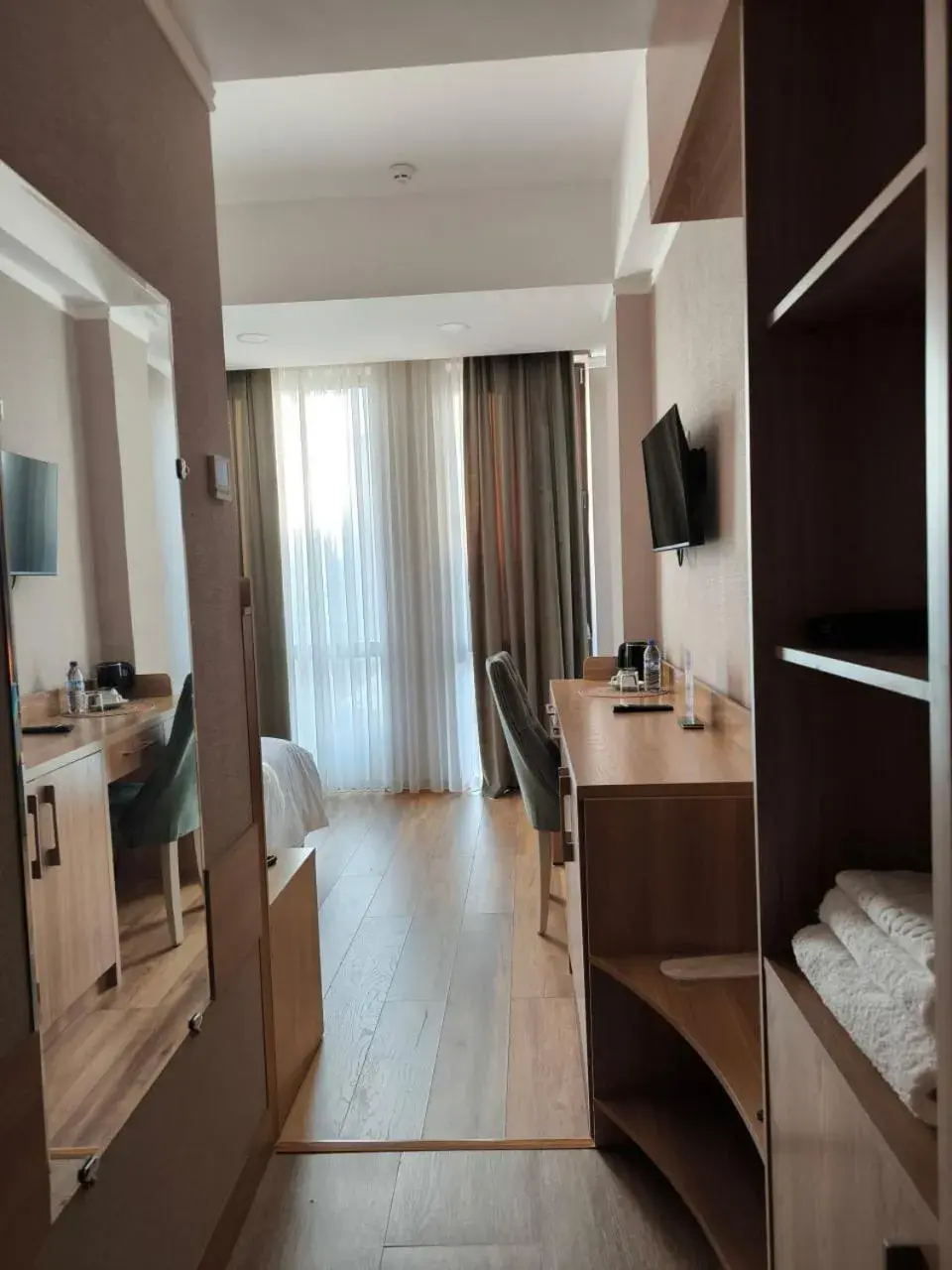 Single Room in Saroy Gardens Hotel Single Room in Saroy Gardens Hotel