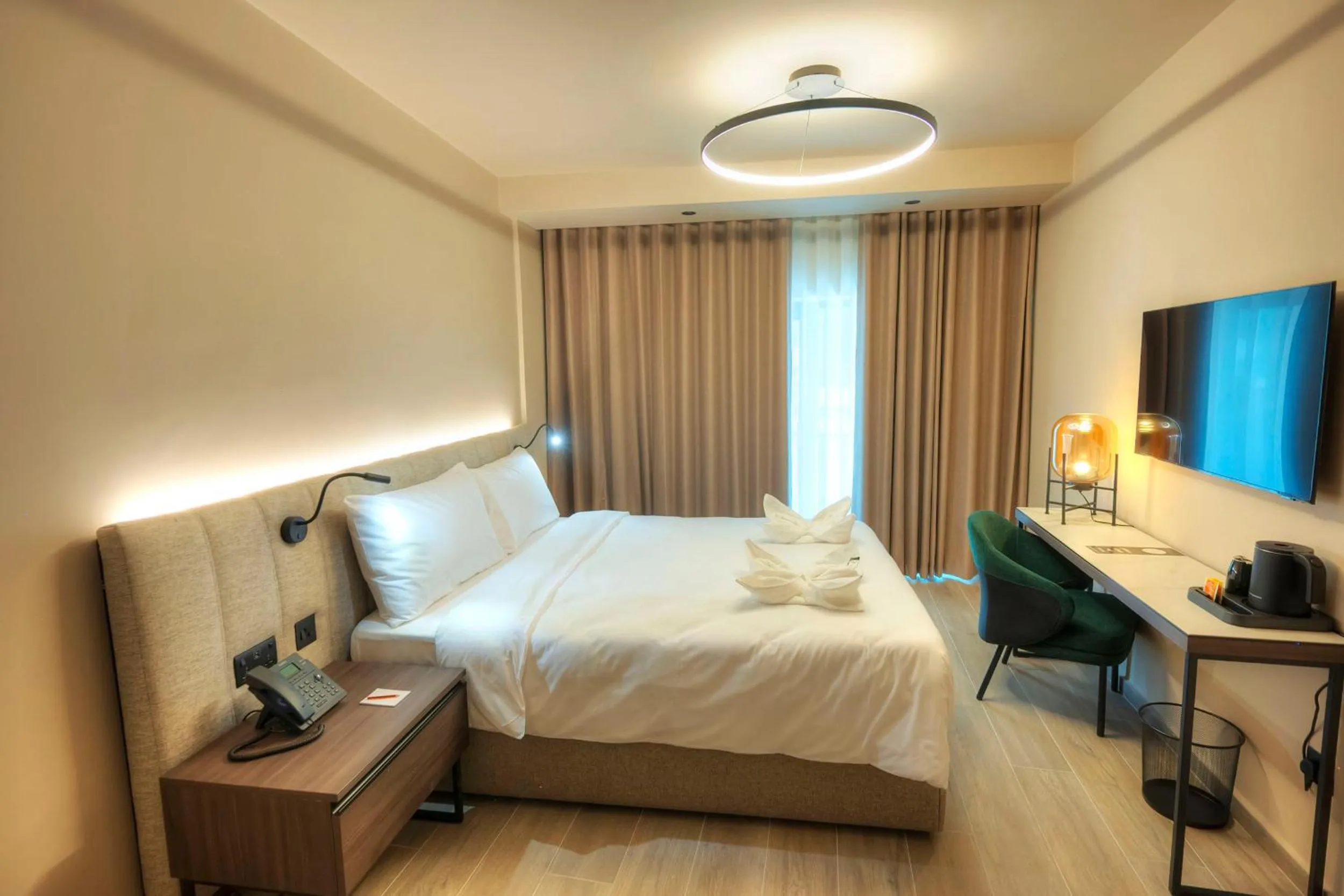 Photo of the whole room, Bed in ASTE hotel