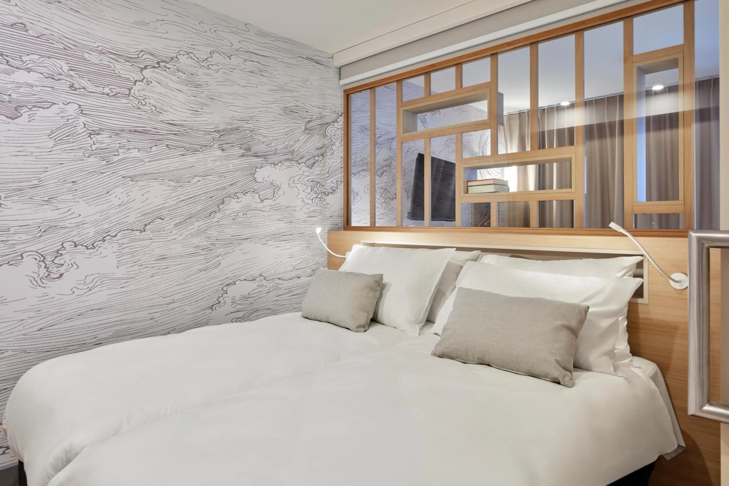 Bedroom, Bed in Aparthotel Adagio Stuttgart NeckarPark