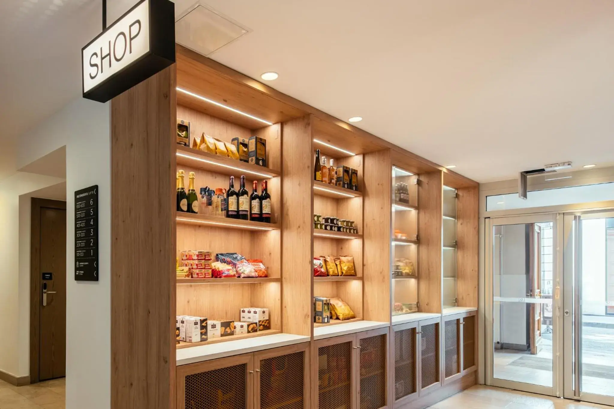 Supermarket/grocery shop in Aparthotel Adagio Stuttgart NeckarPark Supermarket/grocery shop in Aparthotel Adagio Stuttgart NeckarPark